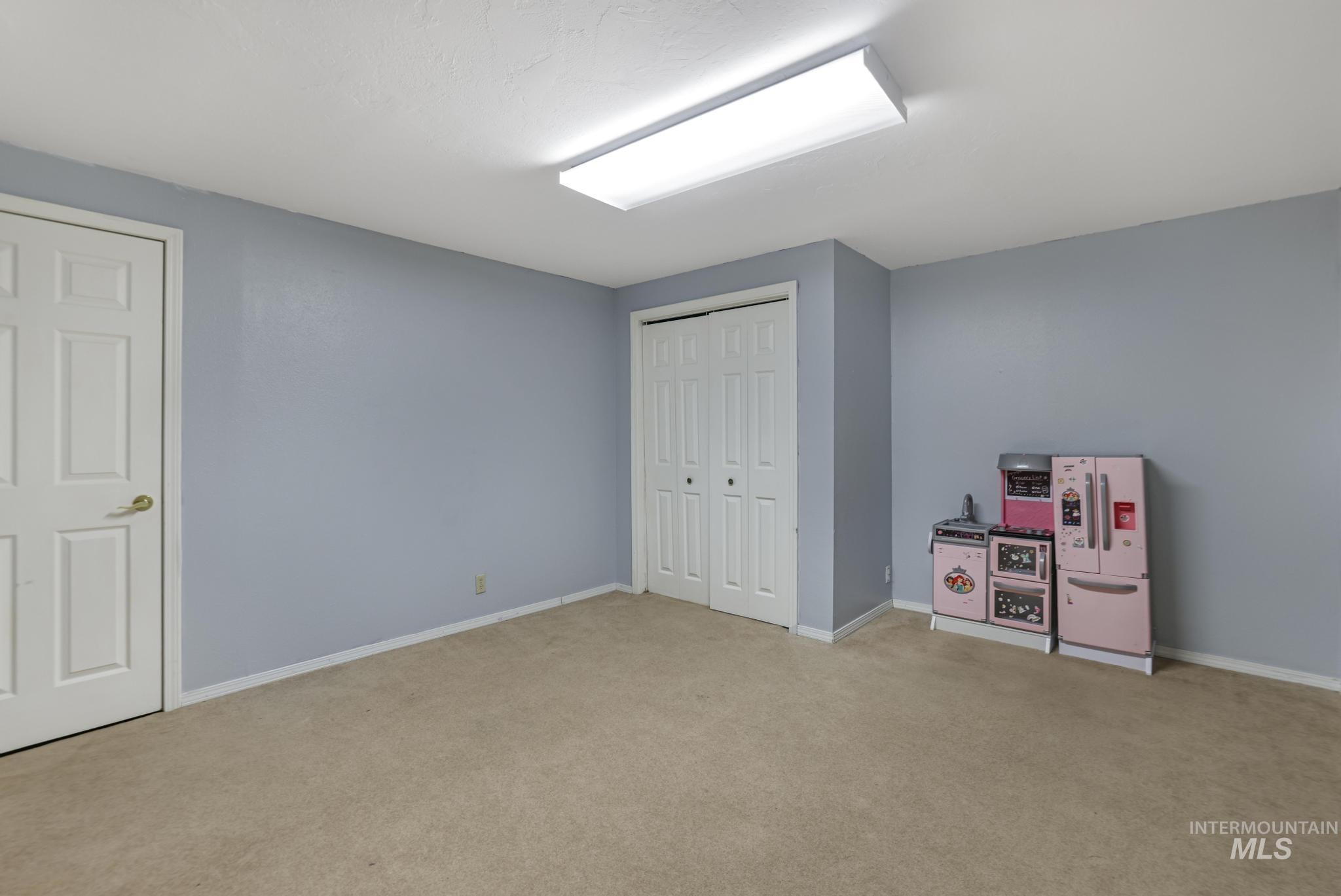 426 Carriage Ln Property Photo 32