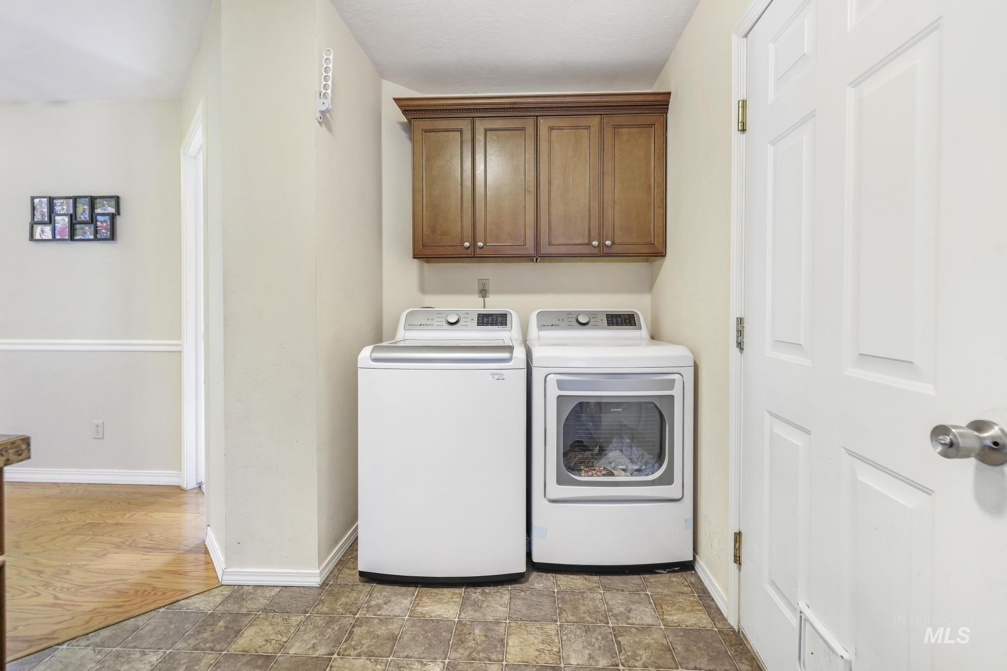 426 Carriage Ln Property Photo 34