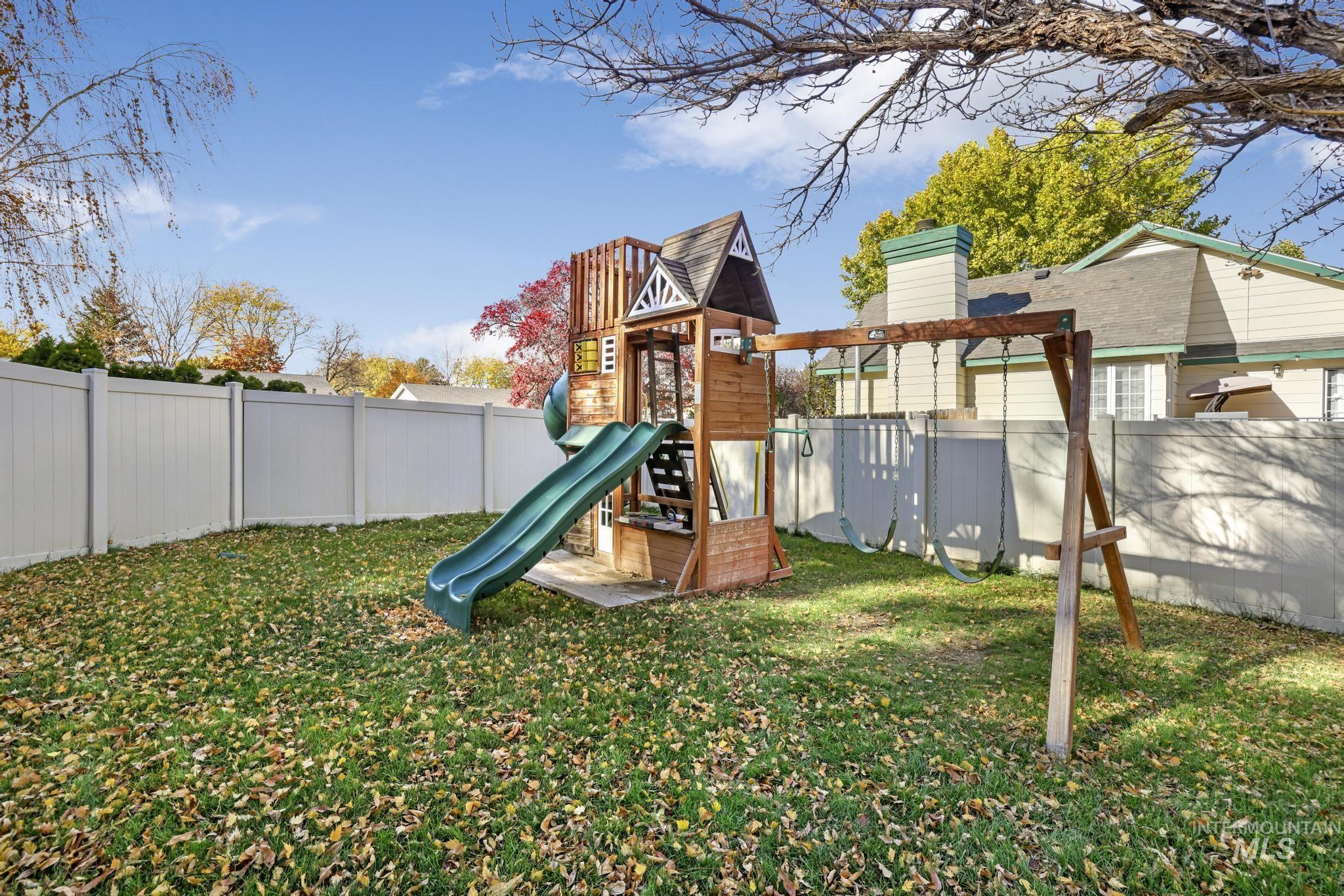 426 Carriage Ln Property Photo 41