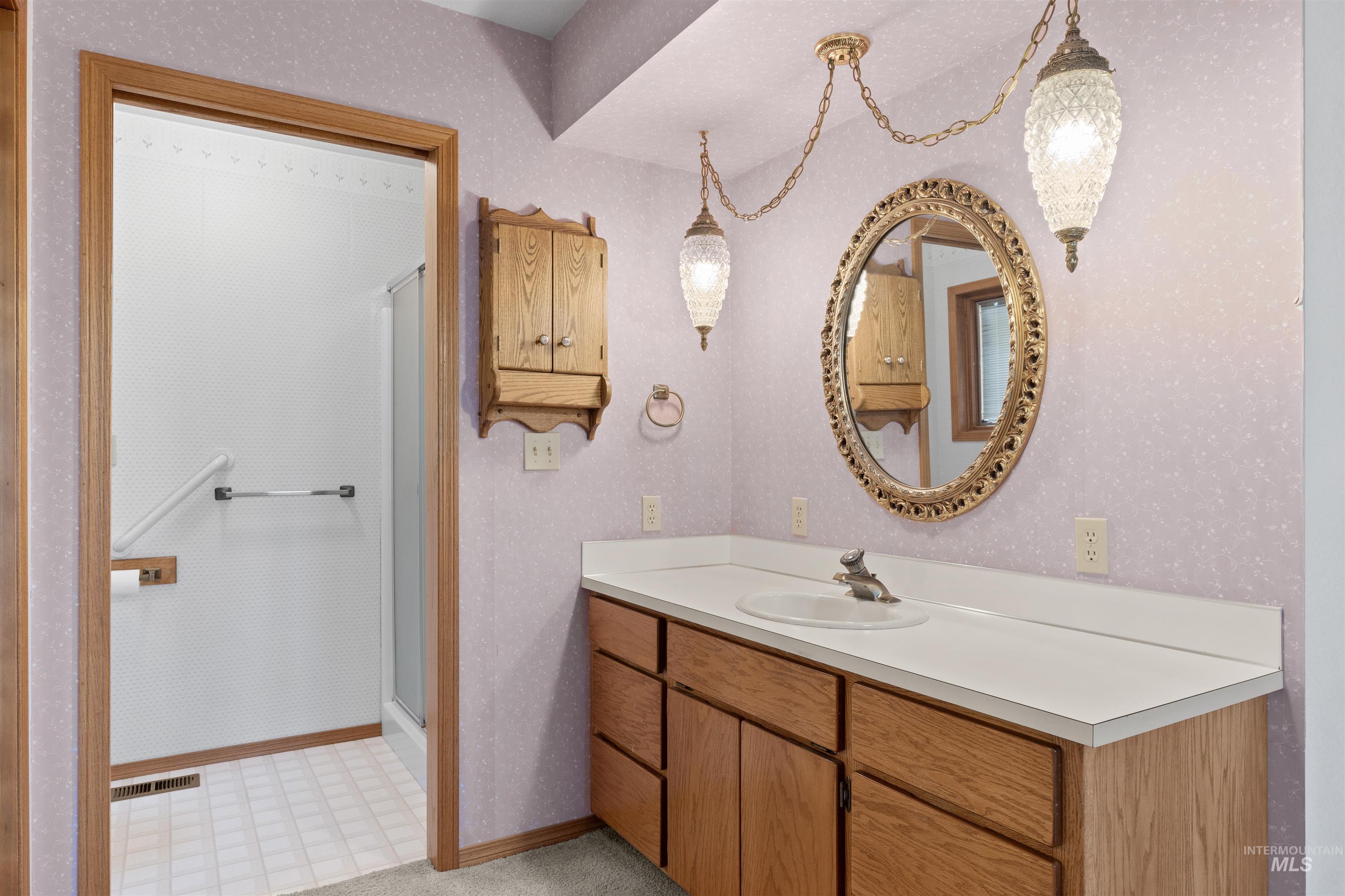 805 Broadway Street Property Photo 19
