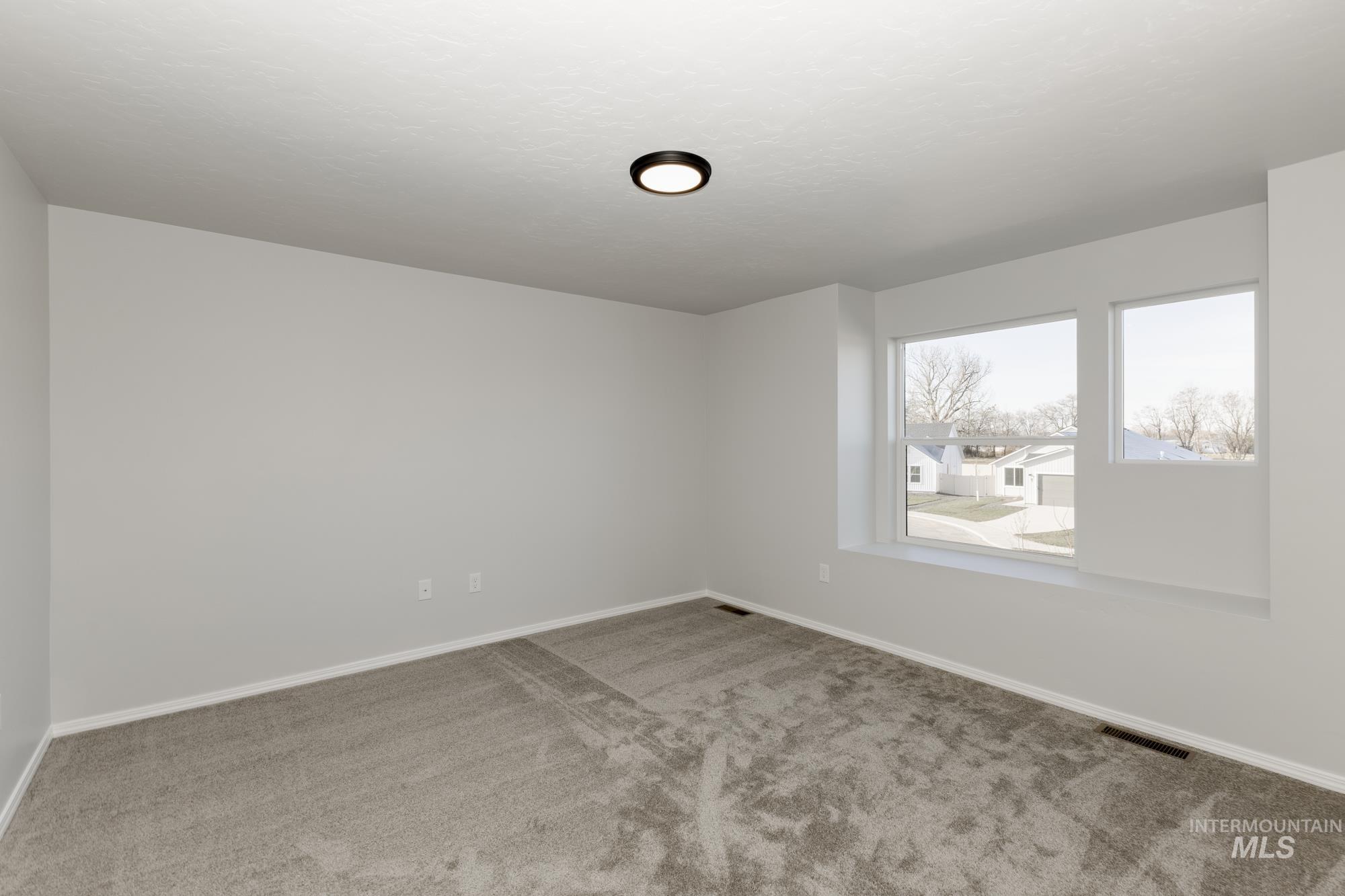 48 S Woodland Grove Way Property Photo 13