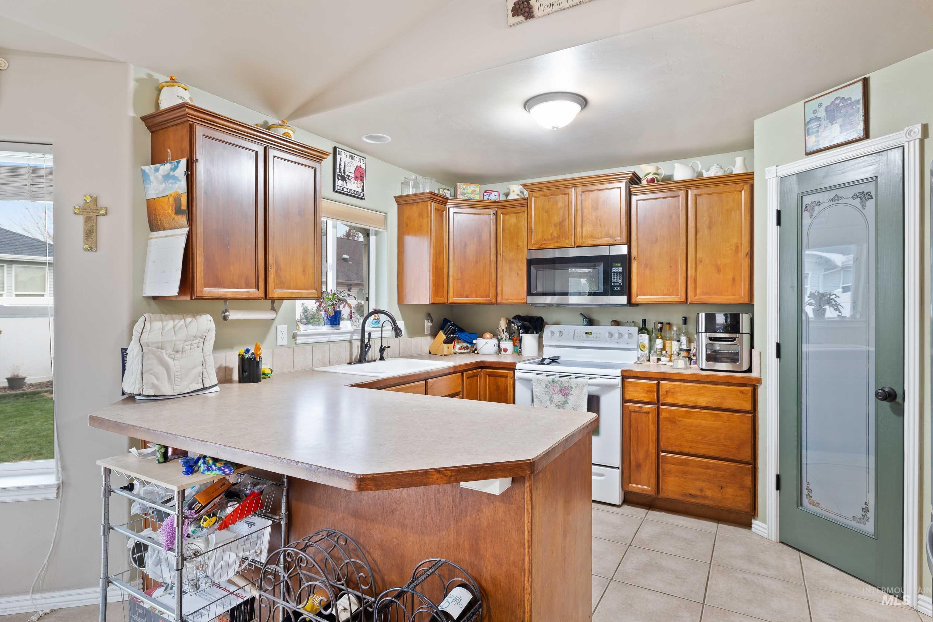 420 Shadetree Trail Property Photo 3