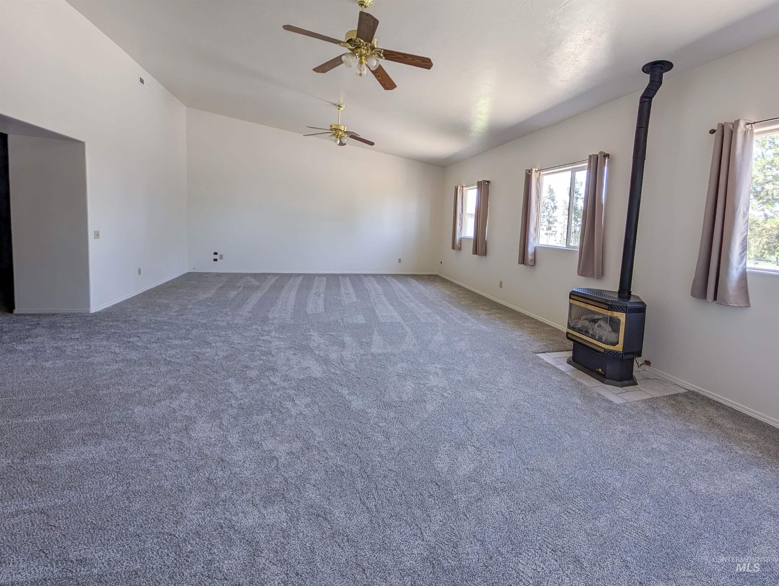 123 E 400 S Property Photo 7