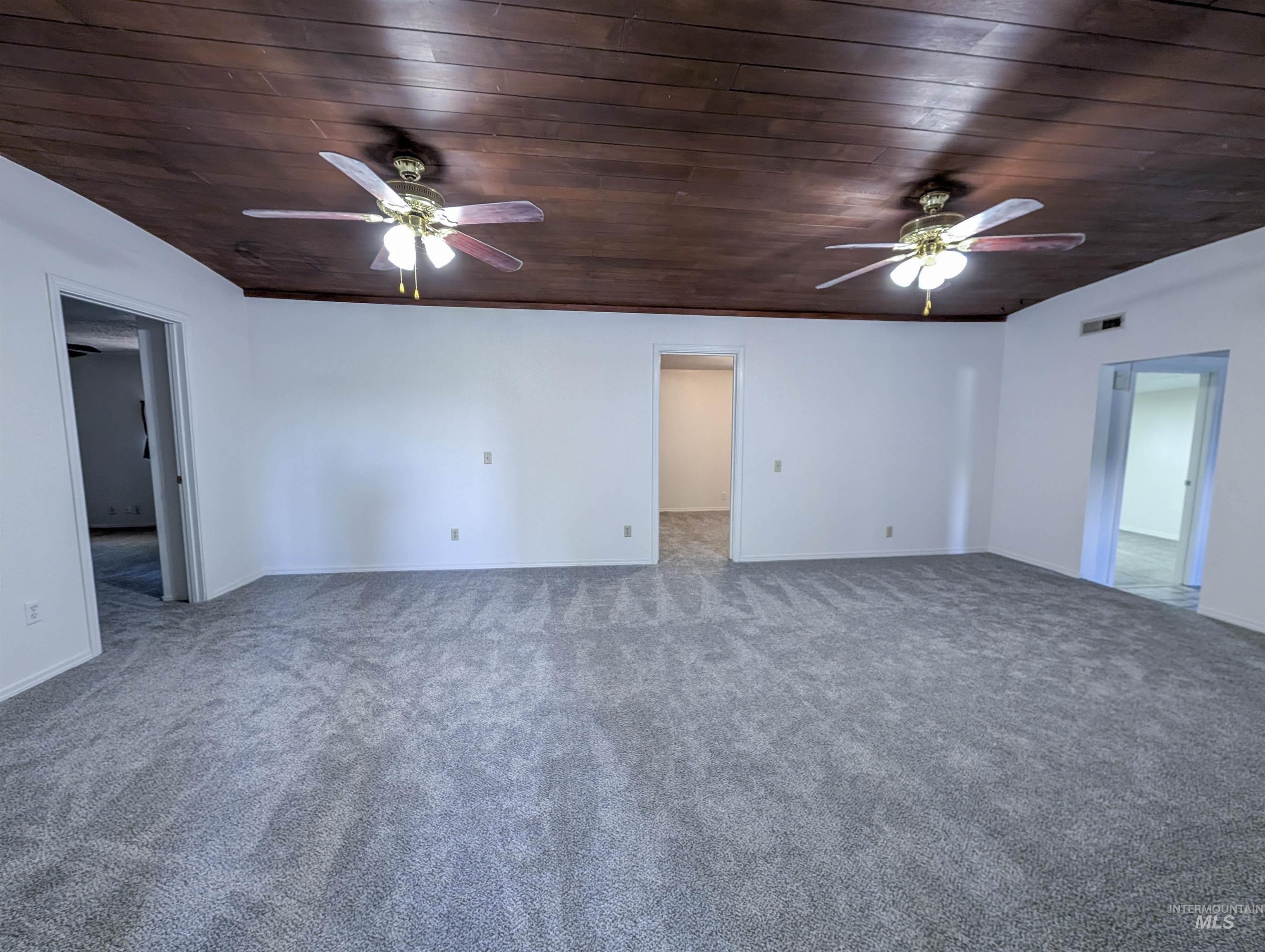123 E 400 S Property Photo 9