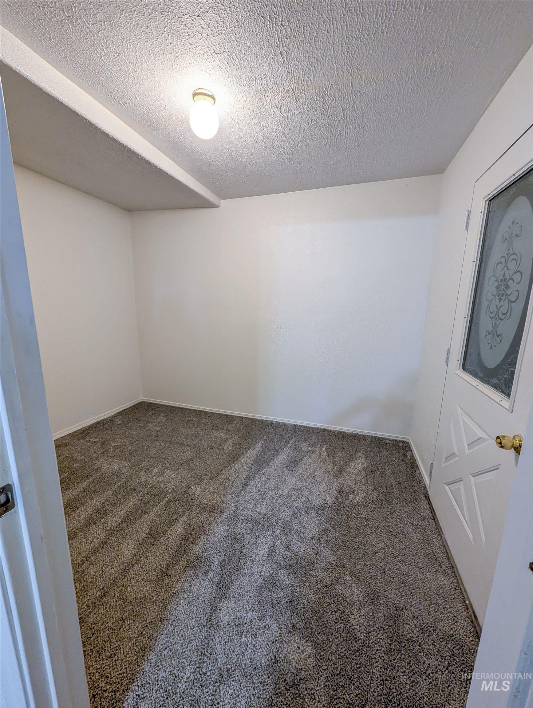 123 E 400 S Property Photo 13