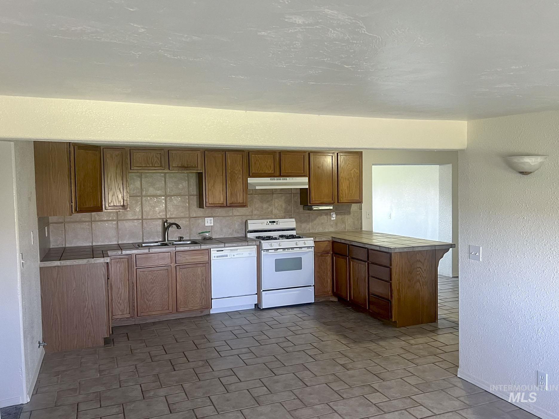 123 E 400 S Property Photo 20