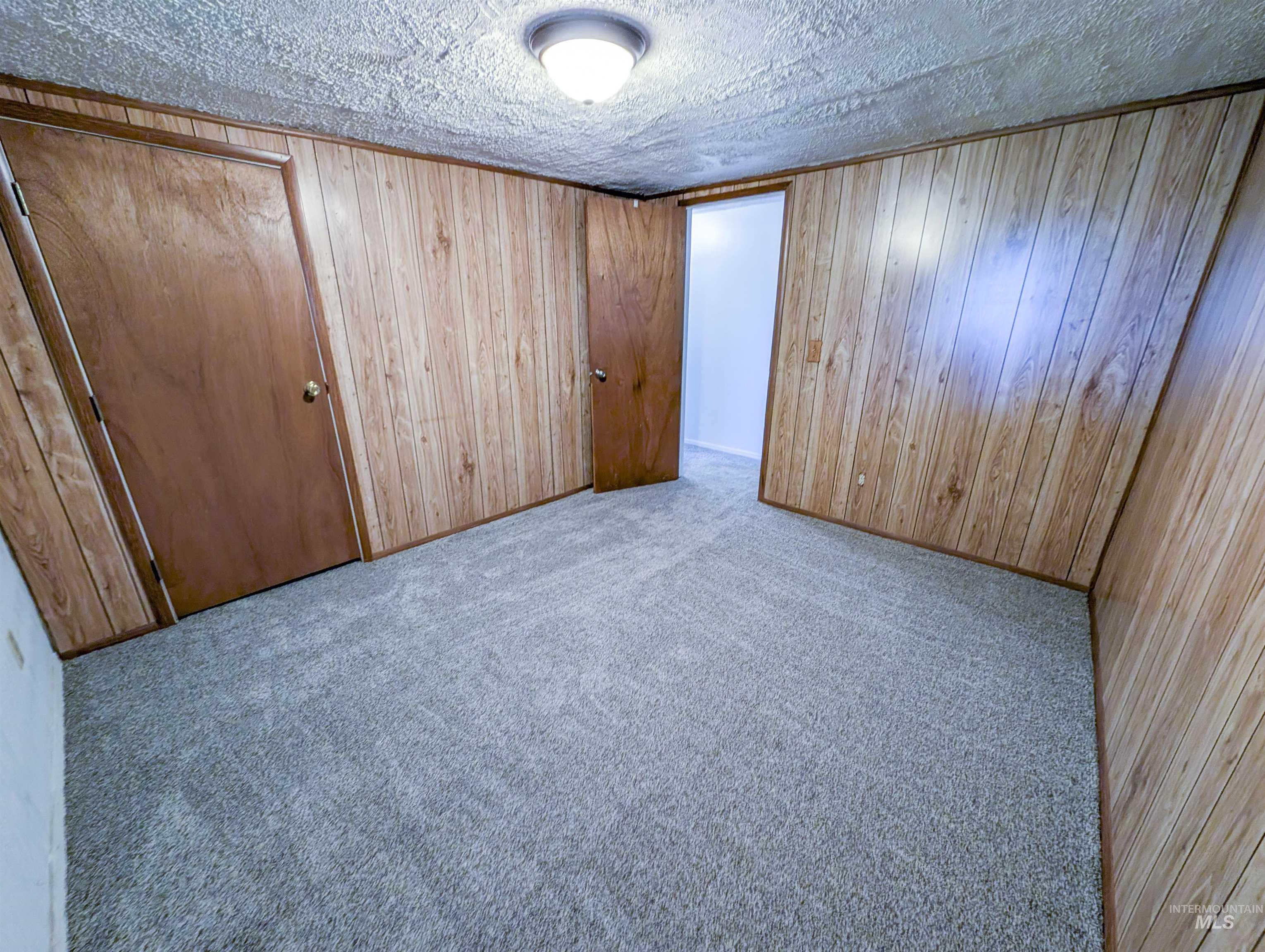 123 E 400 S Property Photo 26
