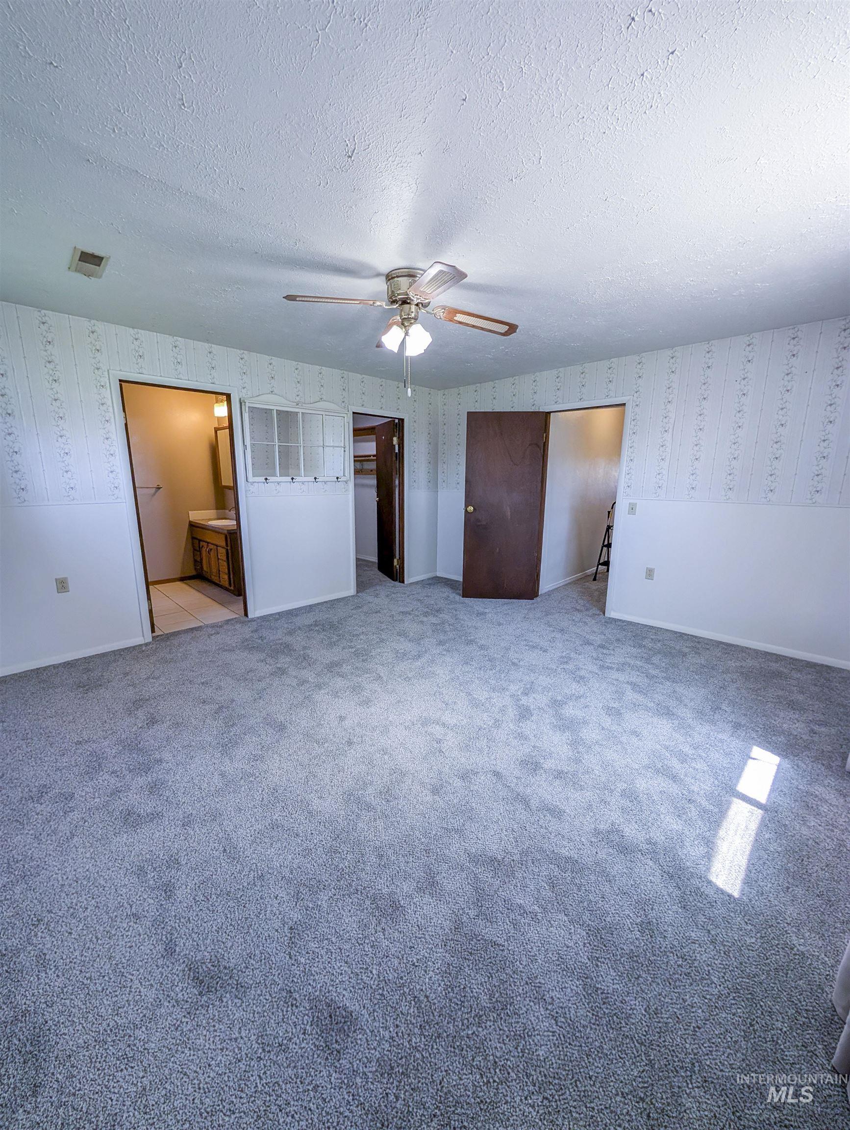 123 E 400 S Property Photo 29