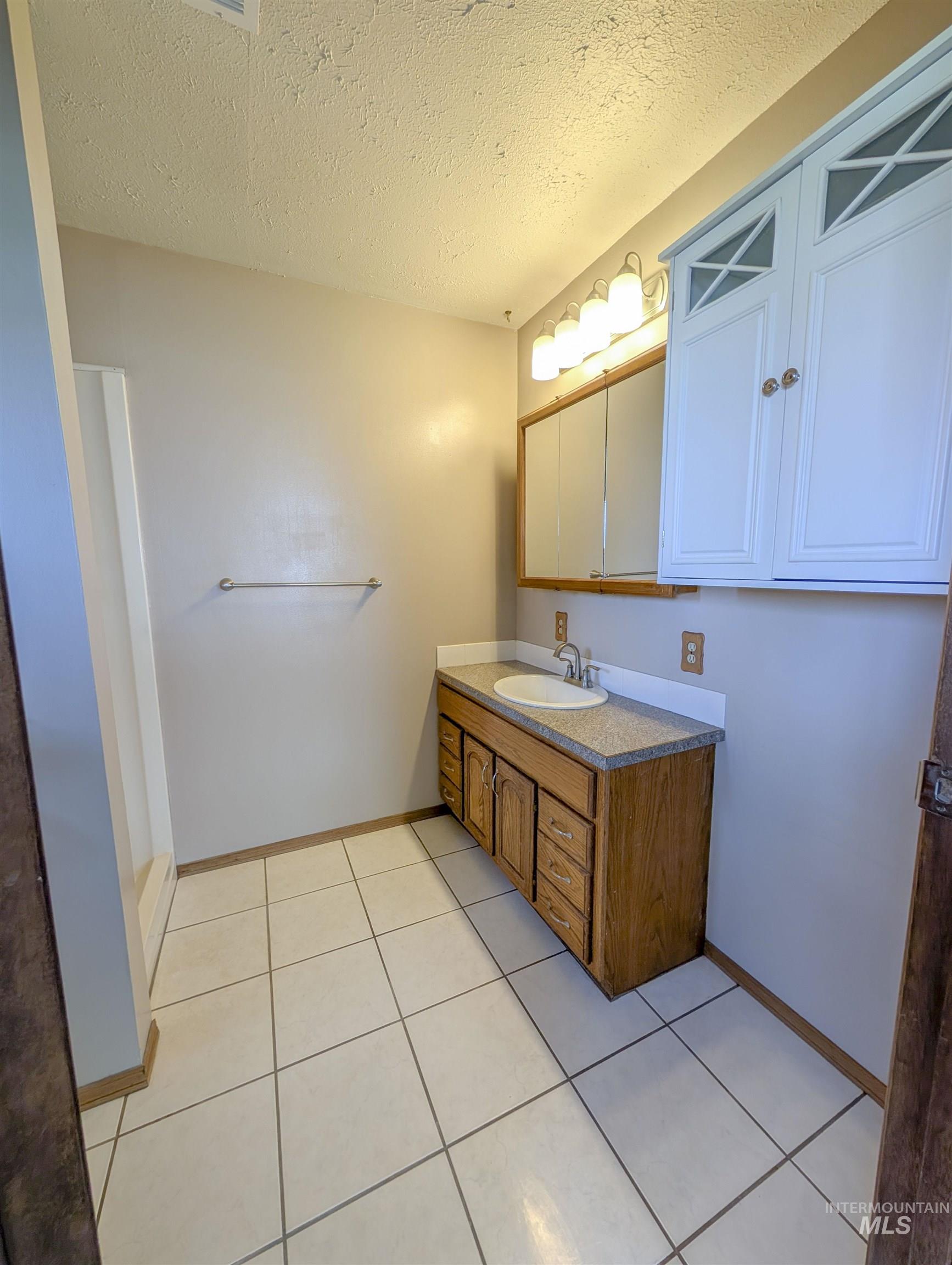 123 E 400 S Property Photo 30