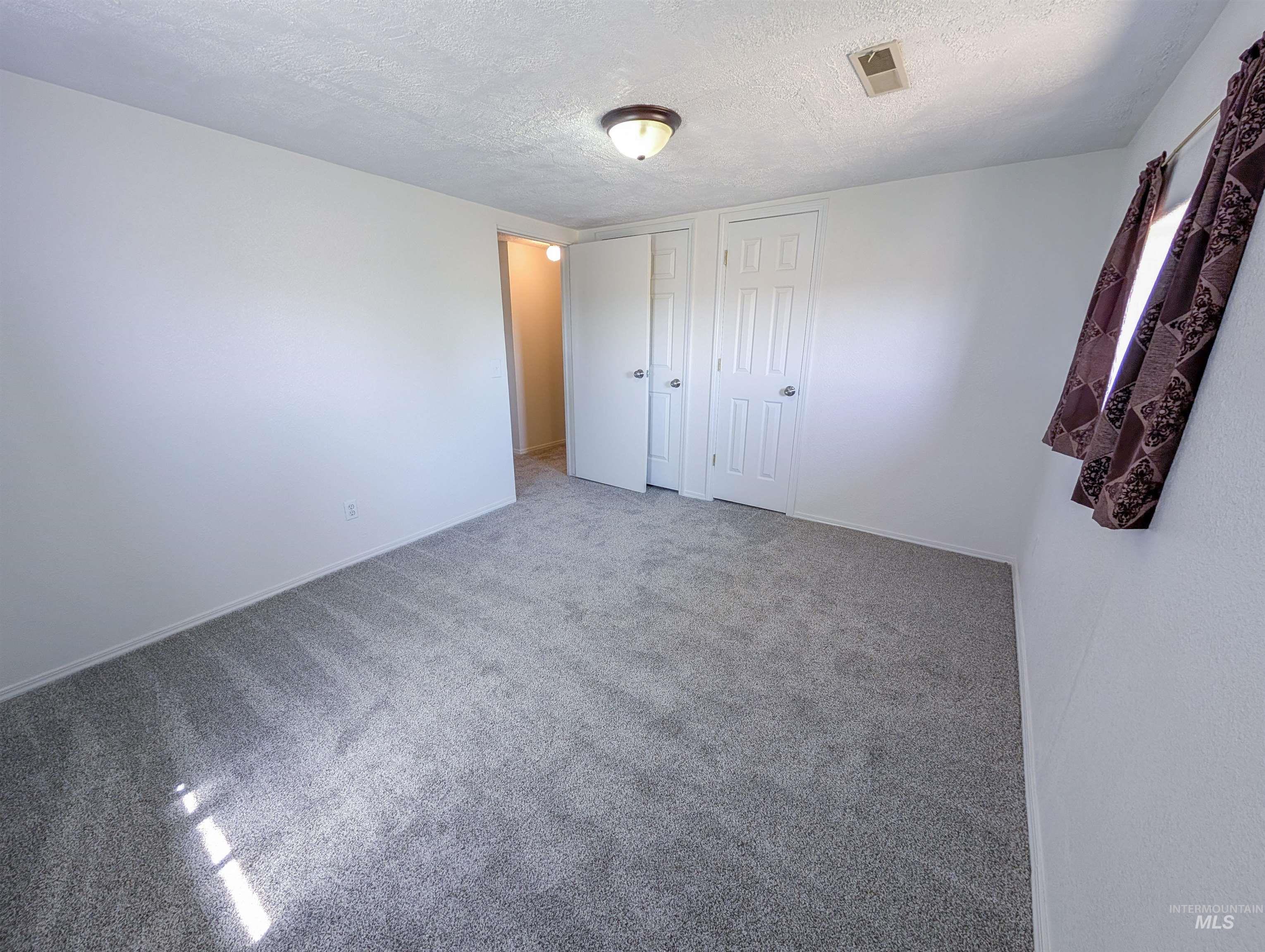 123 E 400 S Property Photo 34