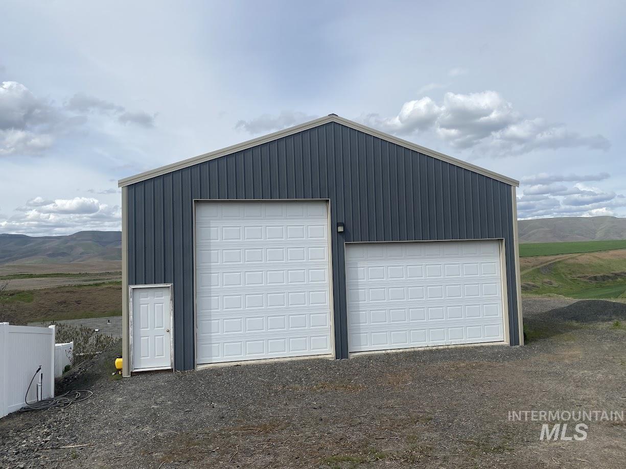 1041 Bighorn Dr Property Photo 5