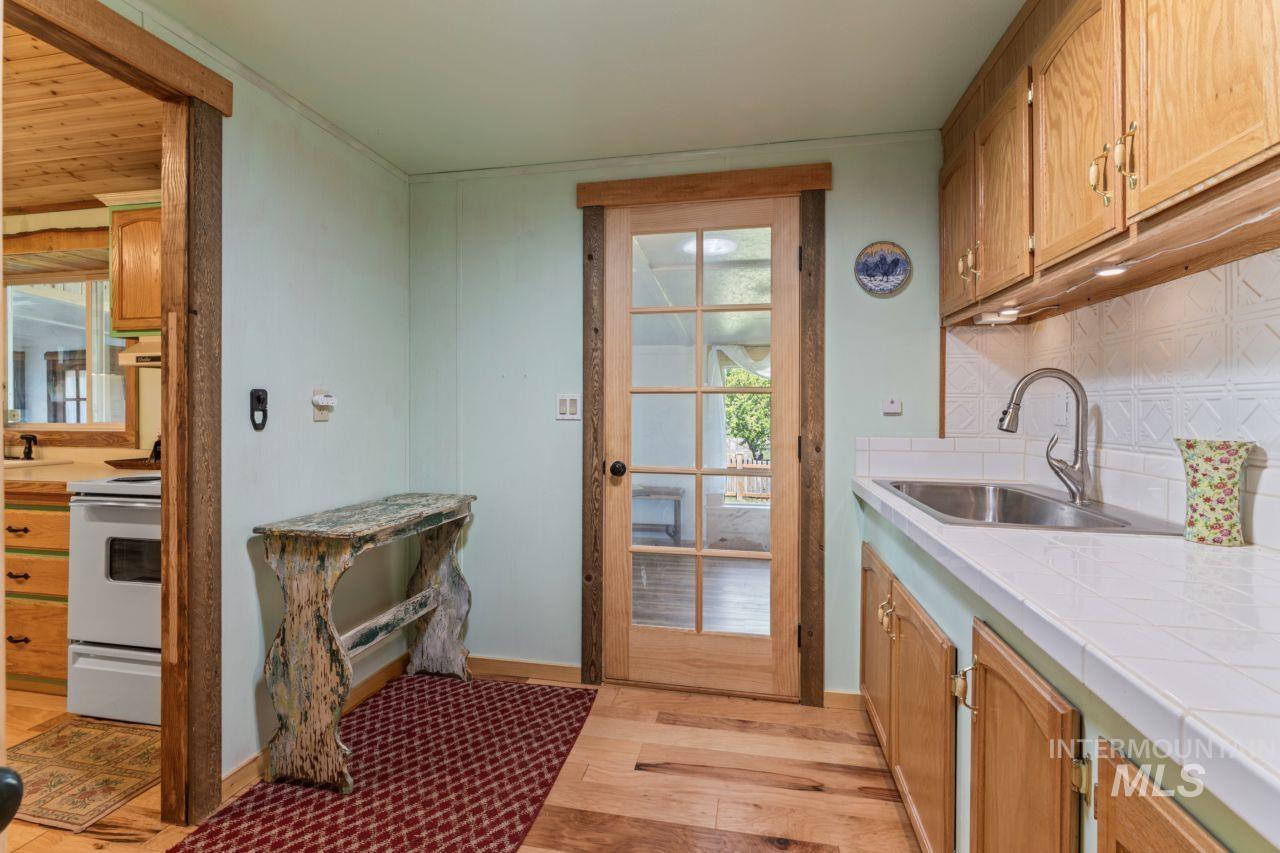 4920 W South Slope Rd Property Photo 43