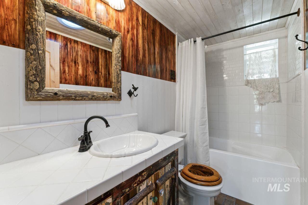 4920 W South Slope Rd Property Photo 46