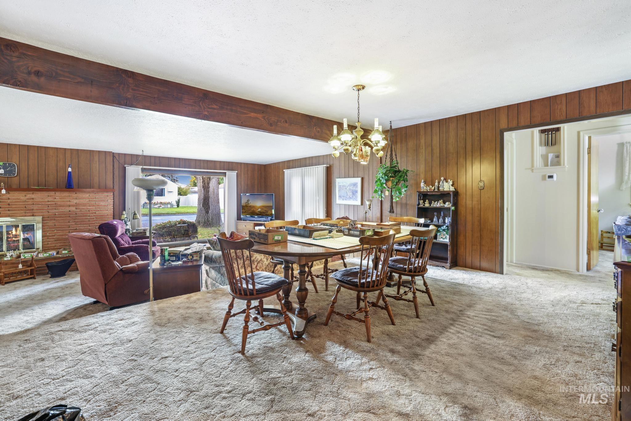 268 Heyburn Ave W Property Photo 6
