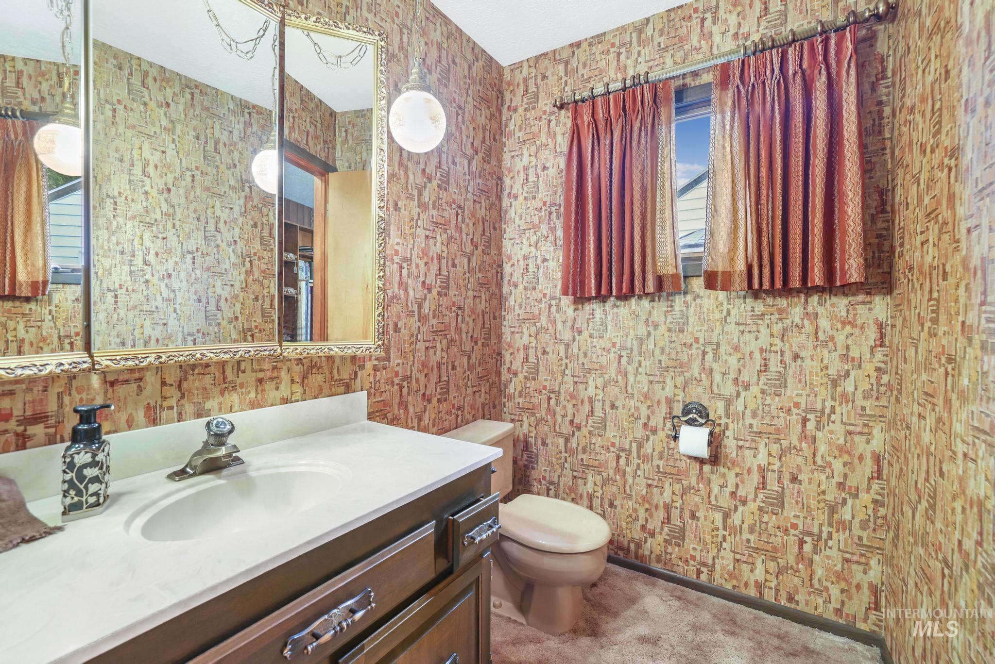 268 Heyburn Ave W Property Photo 19
