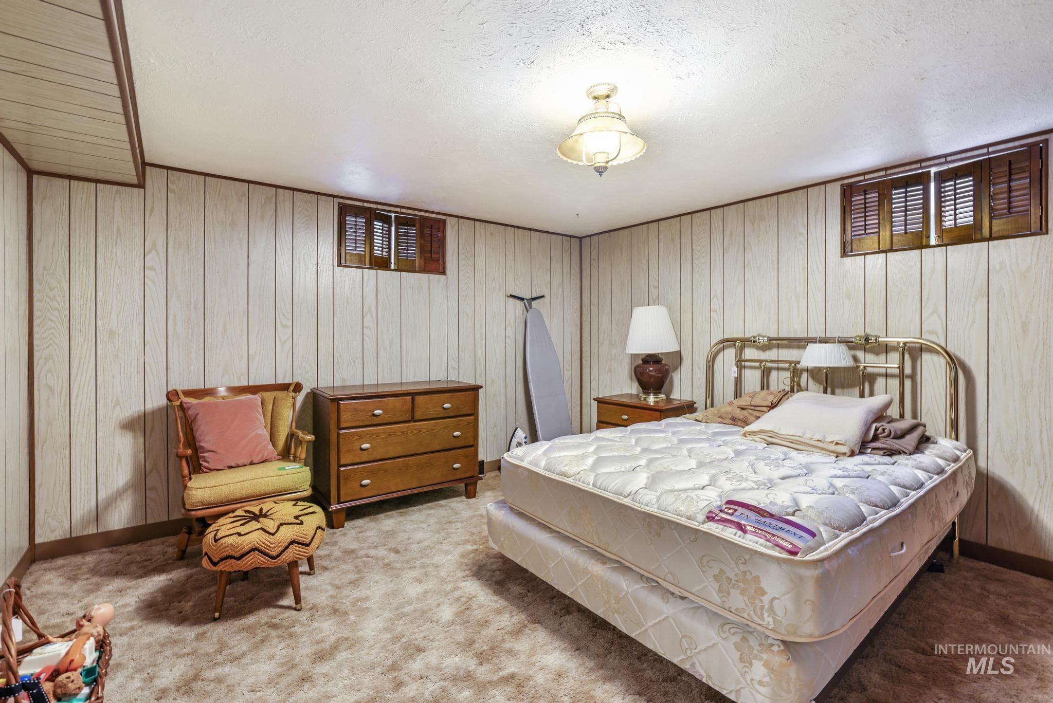 268 Heyburn Ave W Property Photo 21
