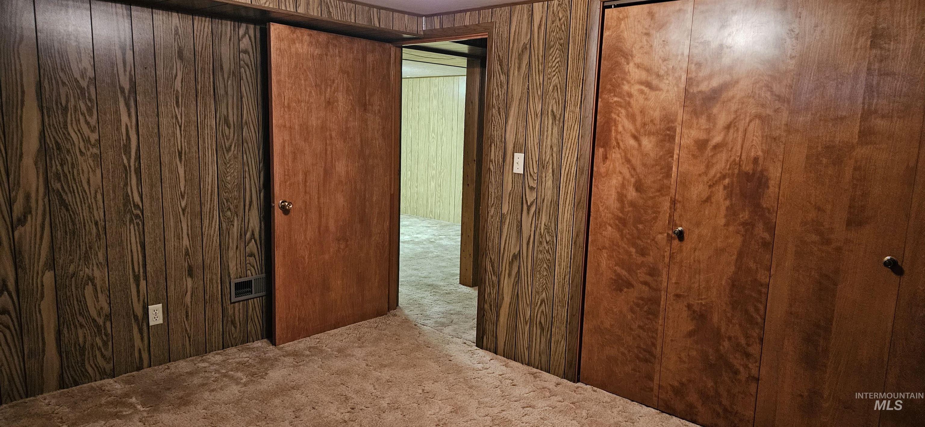 268 Heyburn Ave W Property Photo 25