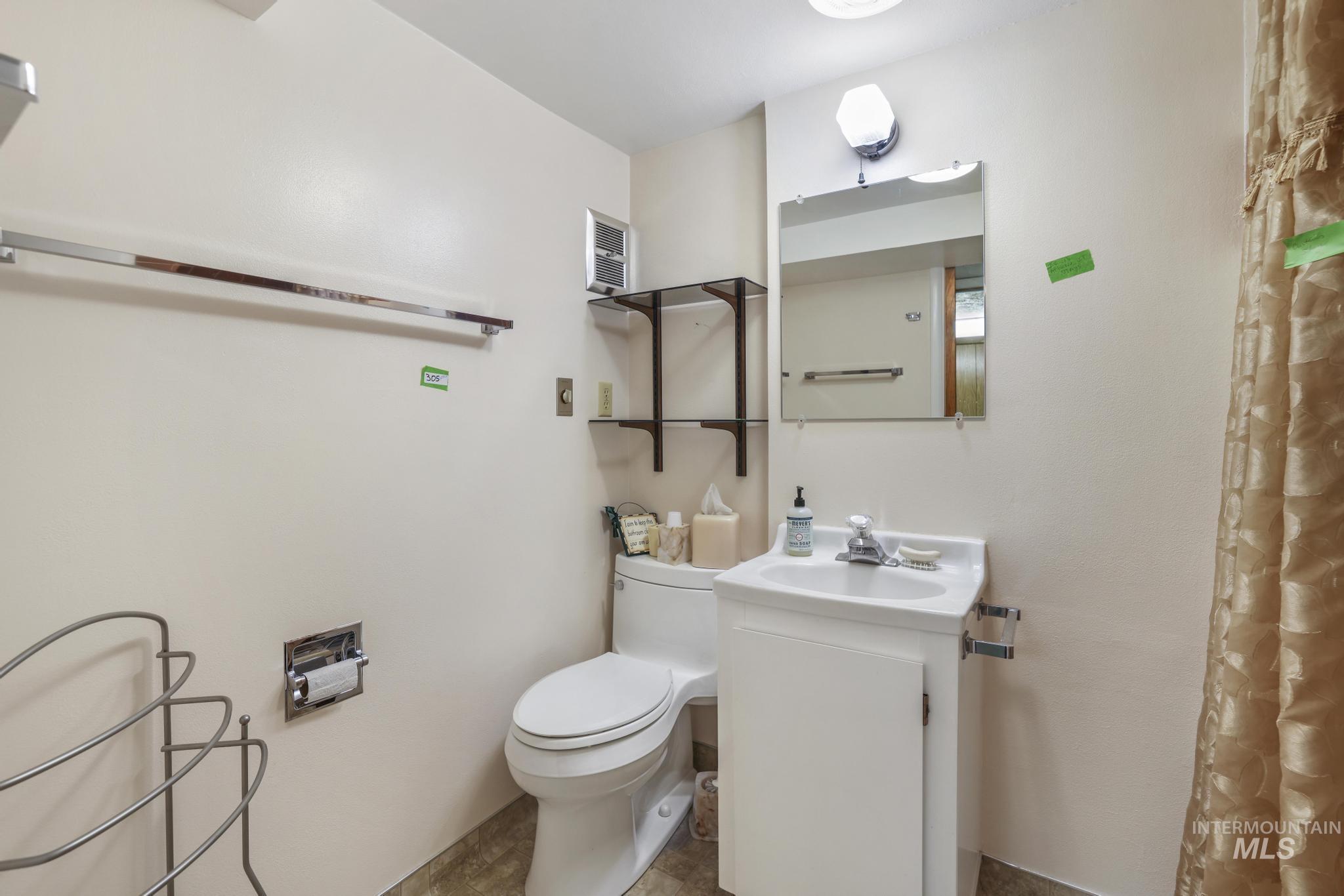 268 Heyburn Ave W Property Photo 26