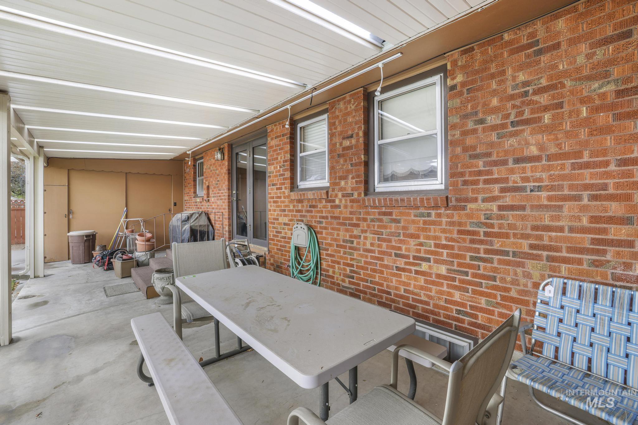268 Heyburn Ave W Property Photo 28