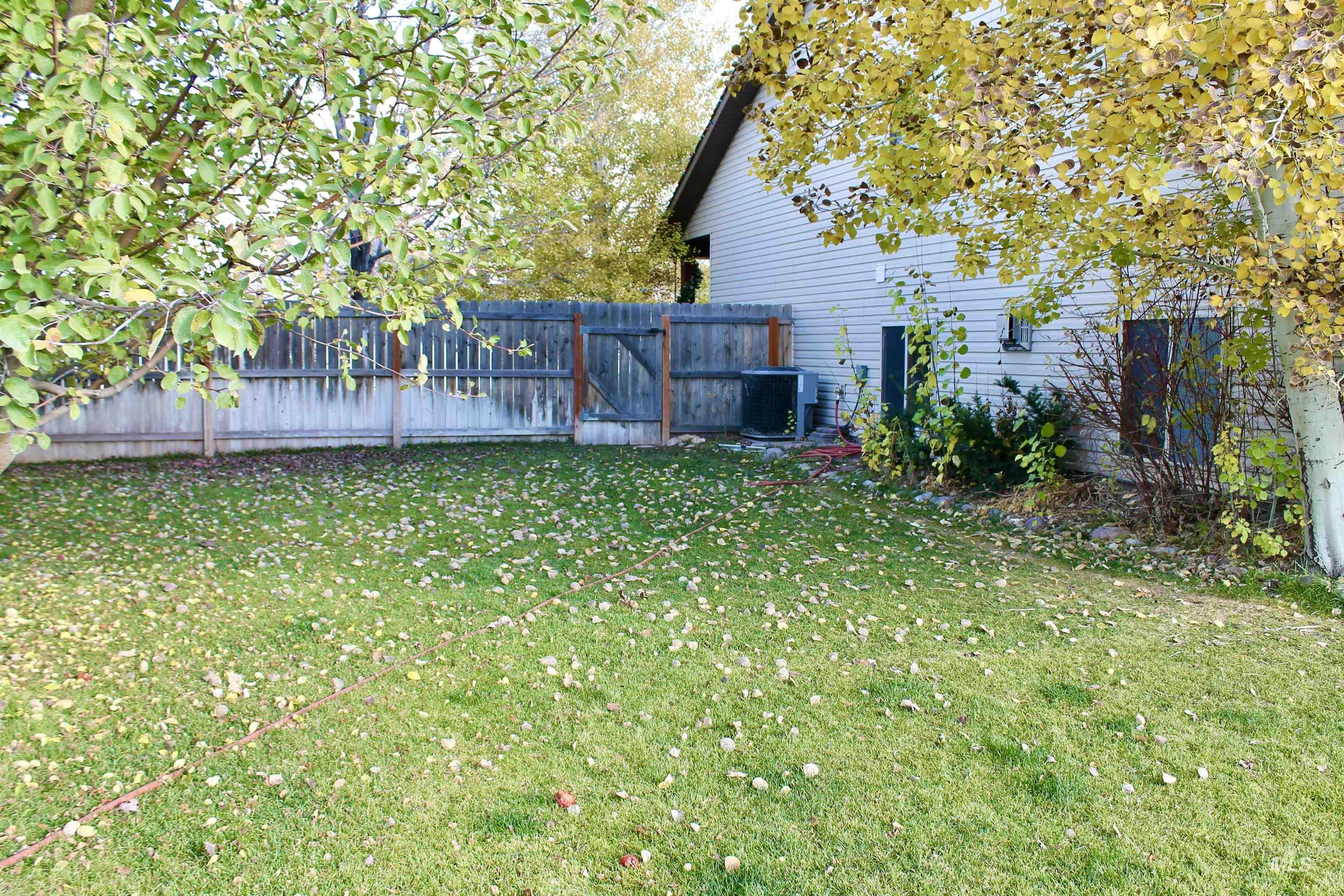 1941 N Oakbrook Rd Property Photo 47