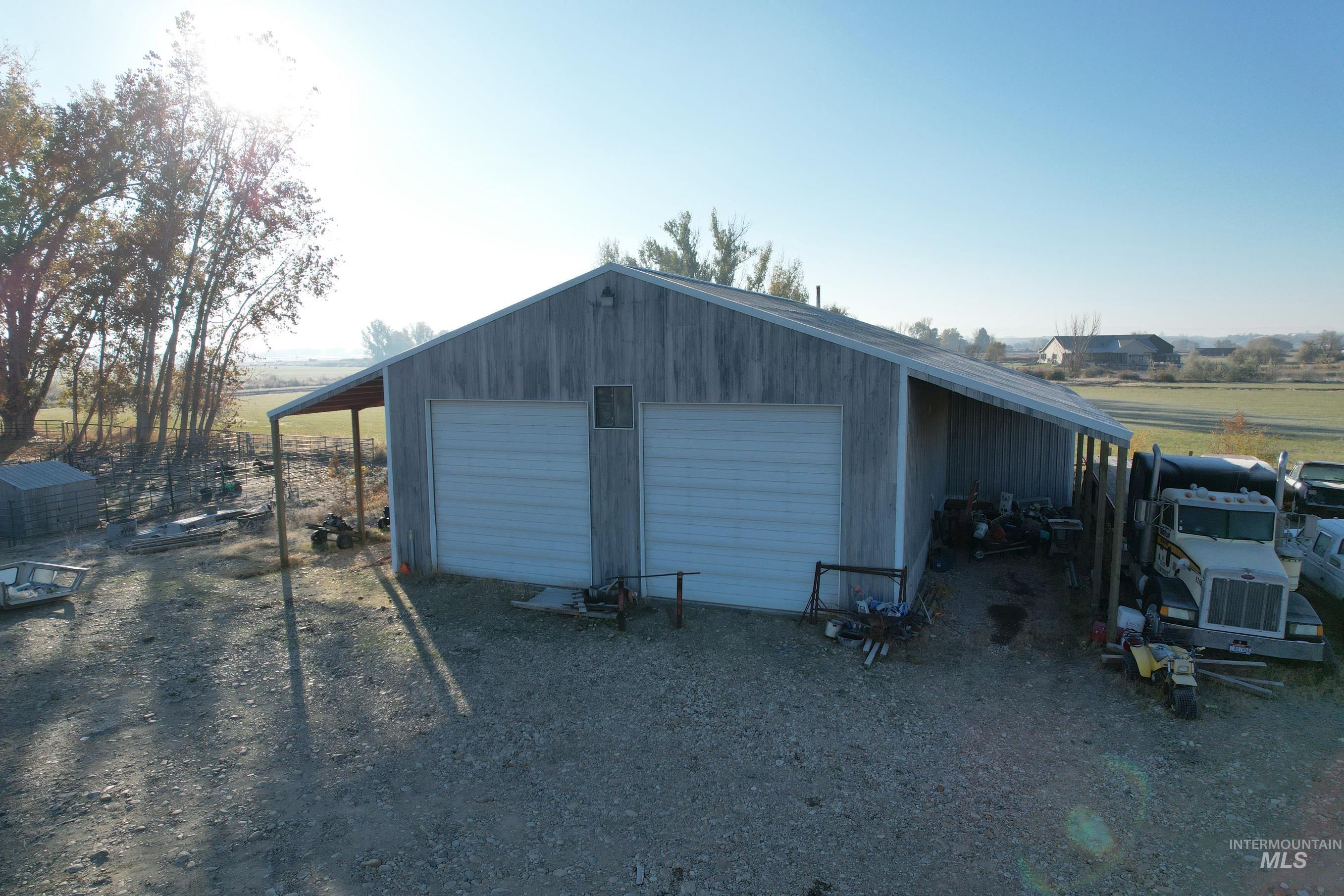23983 Centerpoint Rd Property Photo 3