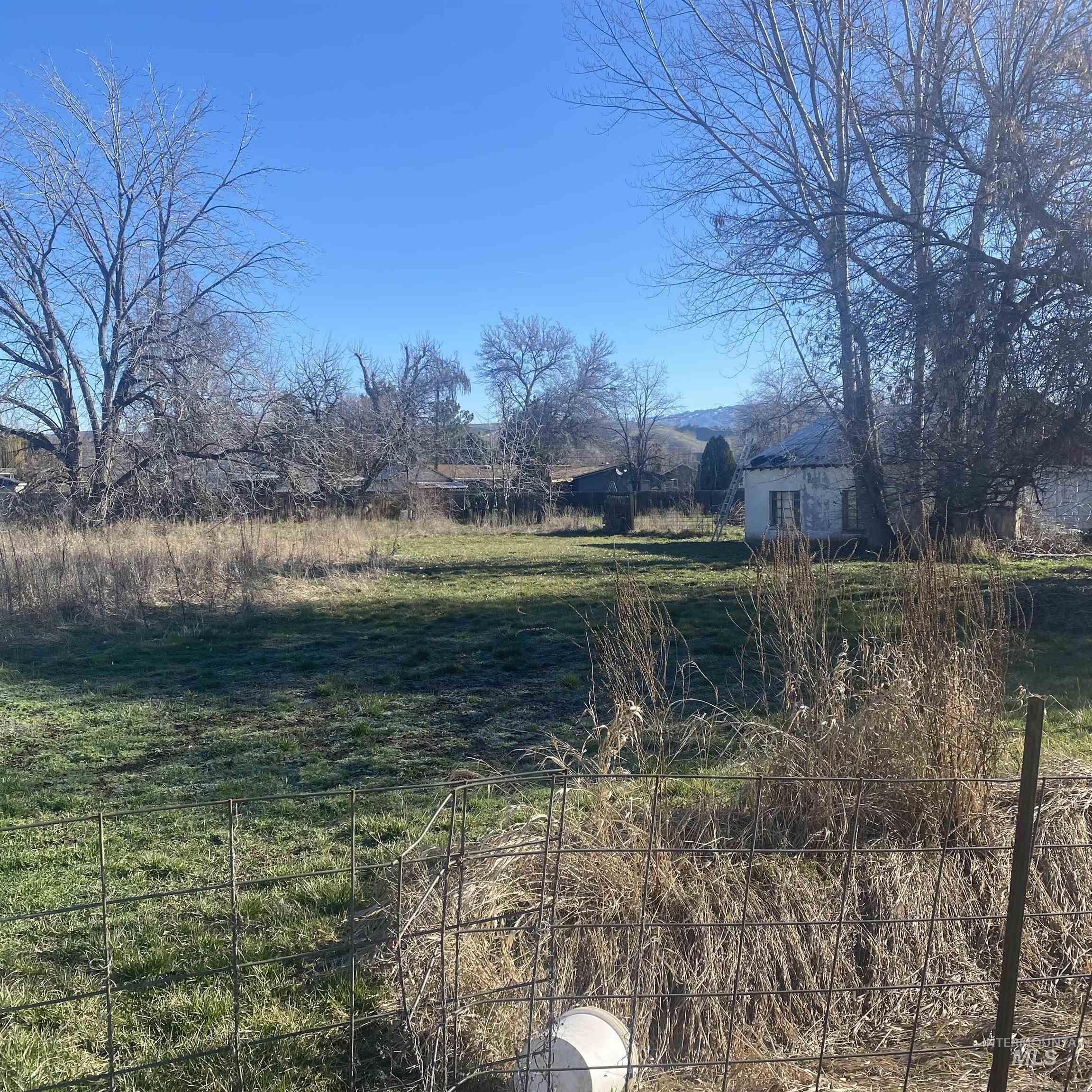 10314 W State Street Property Photo 2