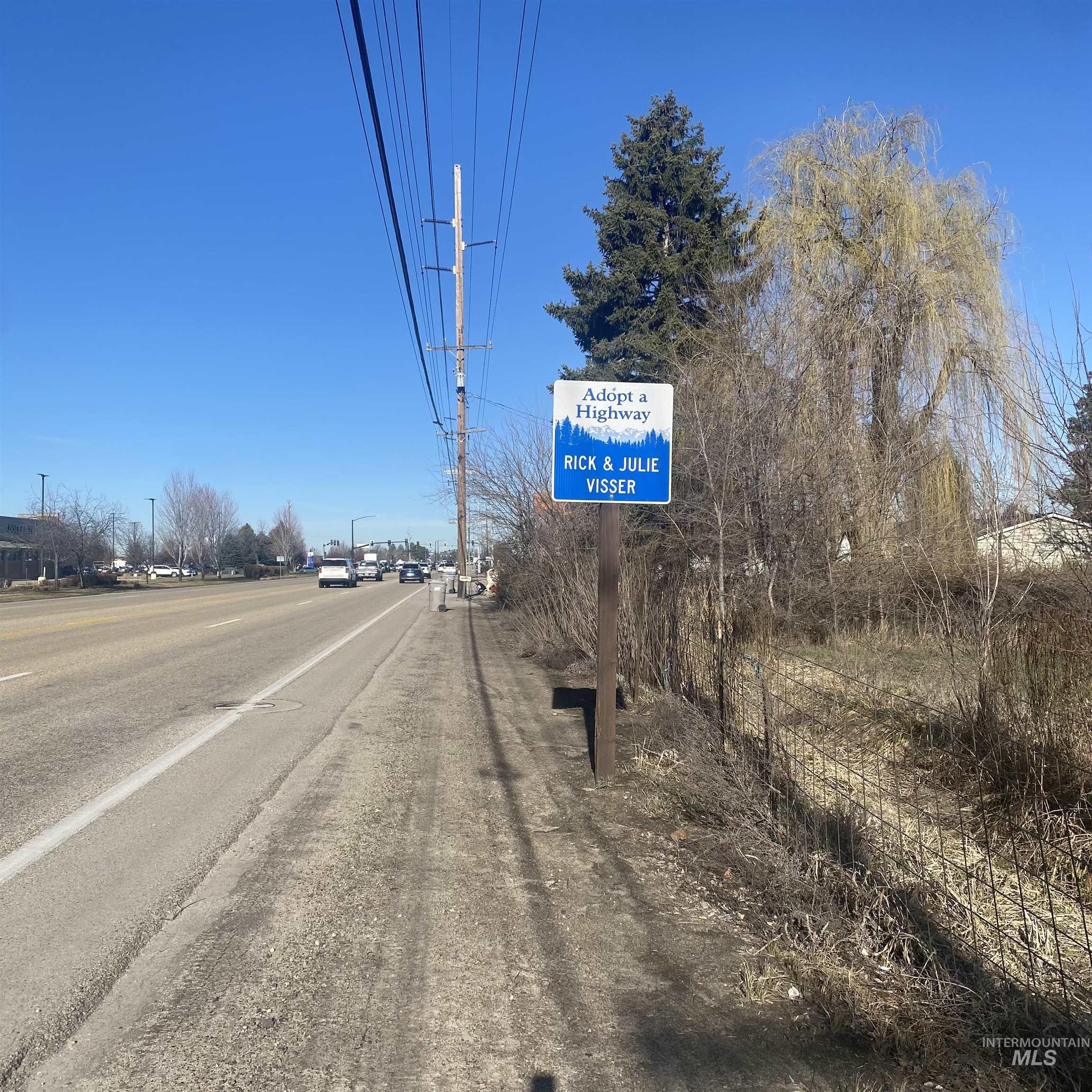 10314 W State Street Property Photo 4