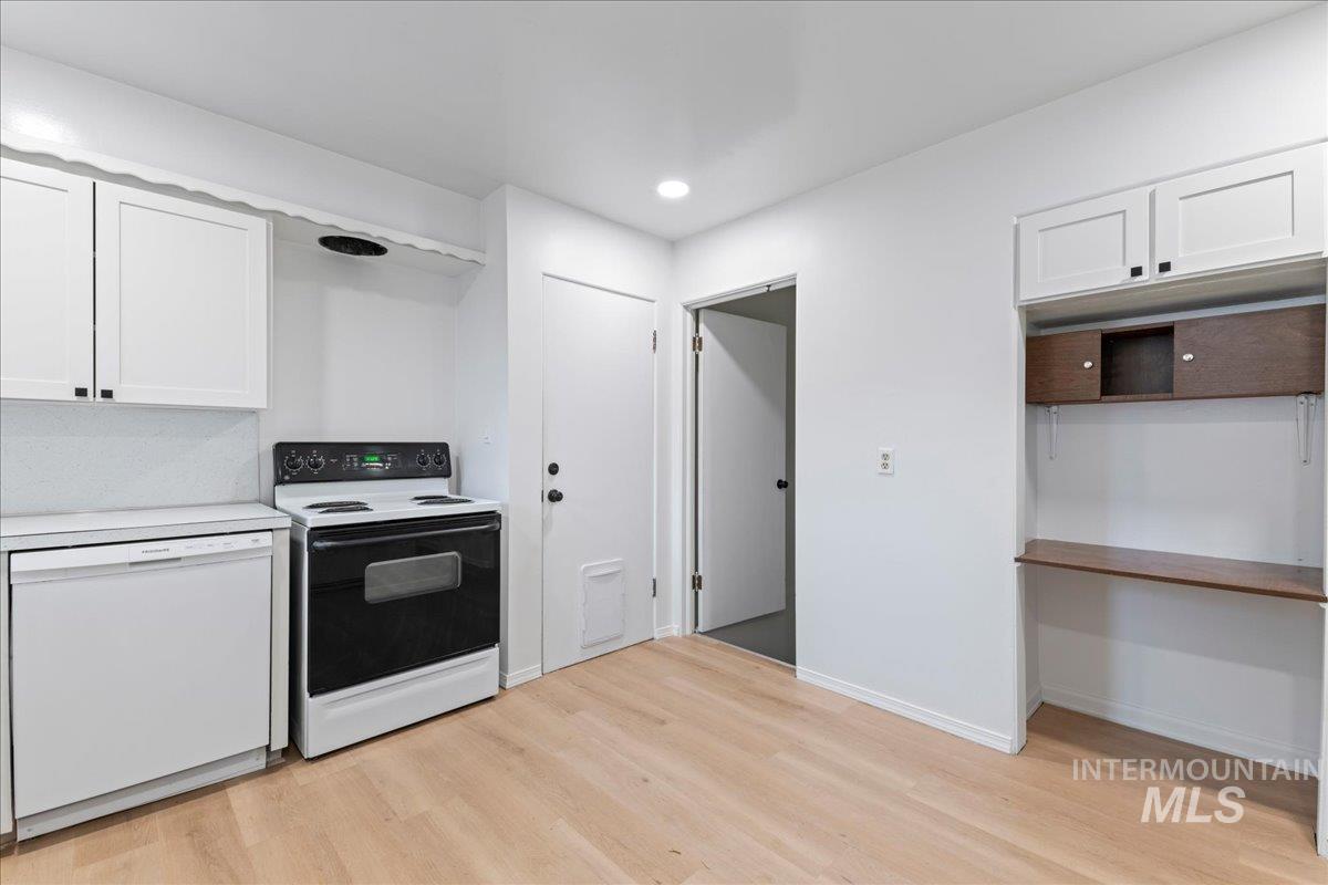 1911 S Euclid Ave Property Photo 10