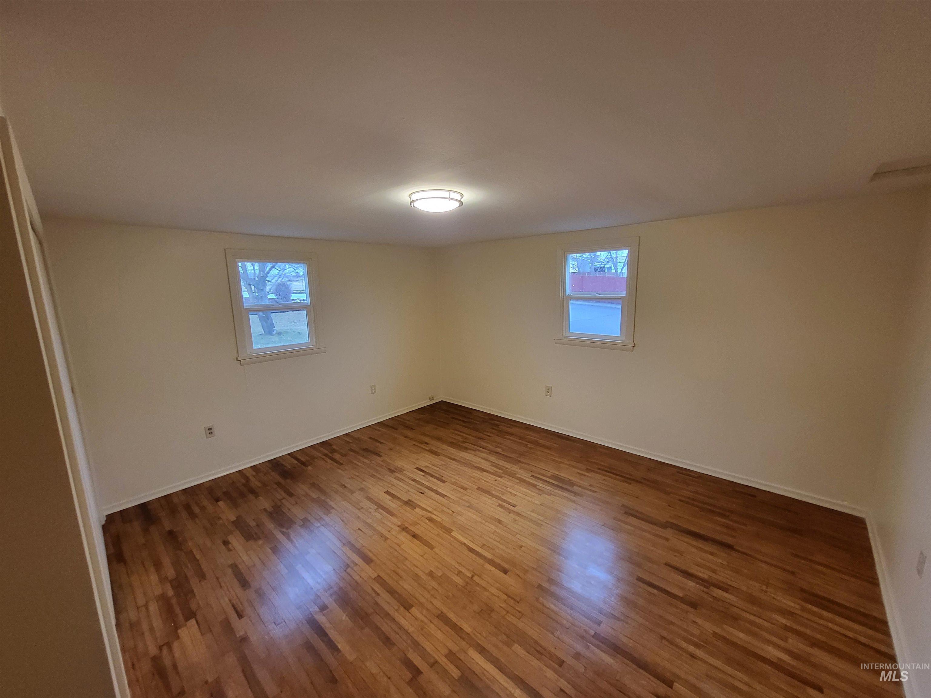624 Lincoln Avenue Property Photo 13