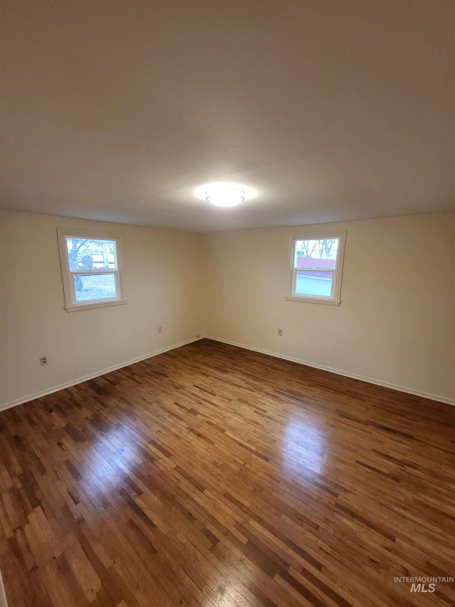 624 Lincoln Avenue Property Photo 14
