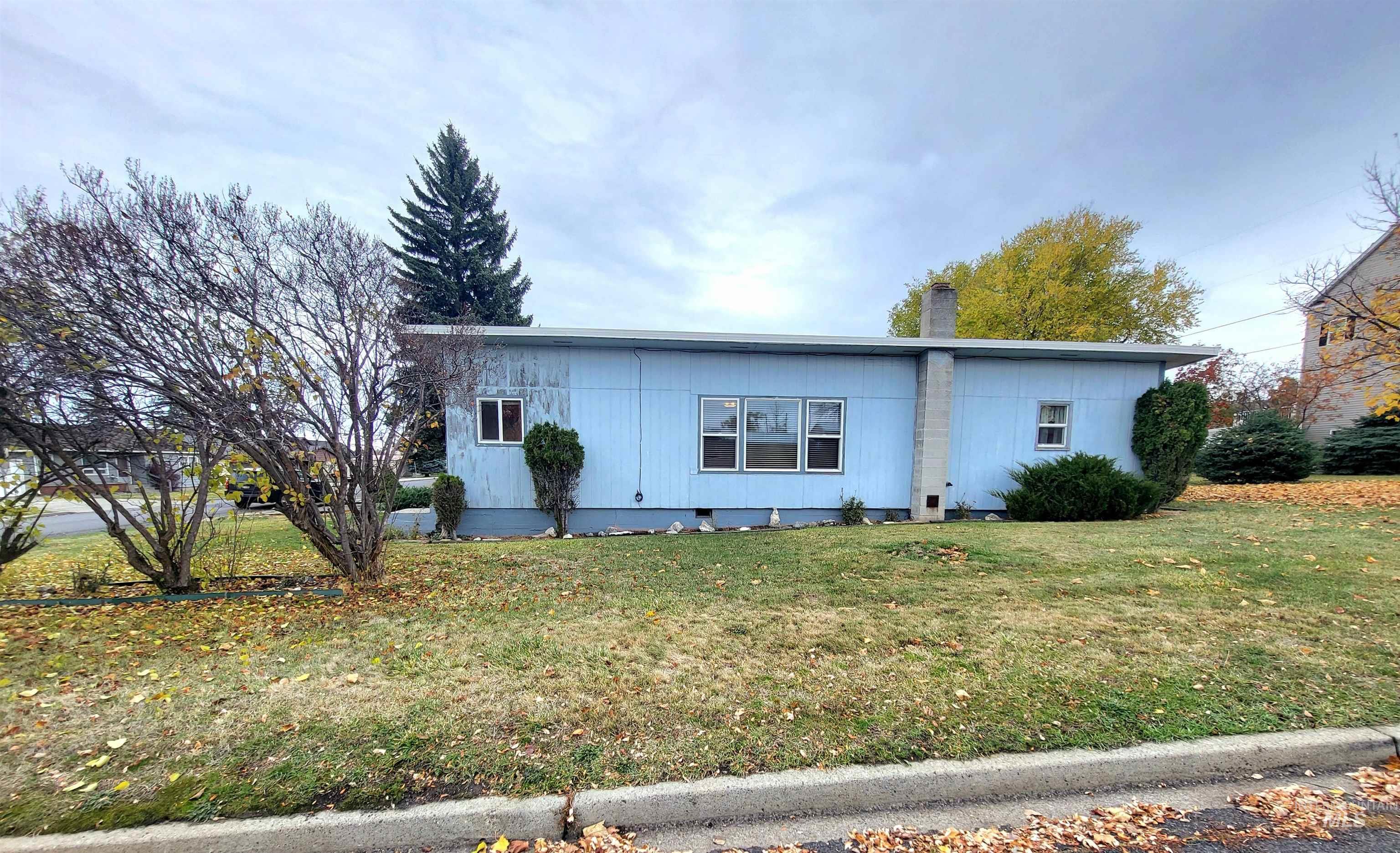 624 Lincoln Avenue Property Photo 25