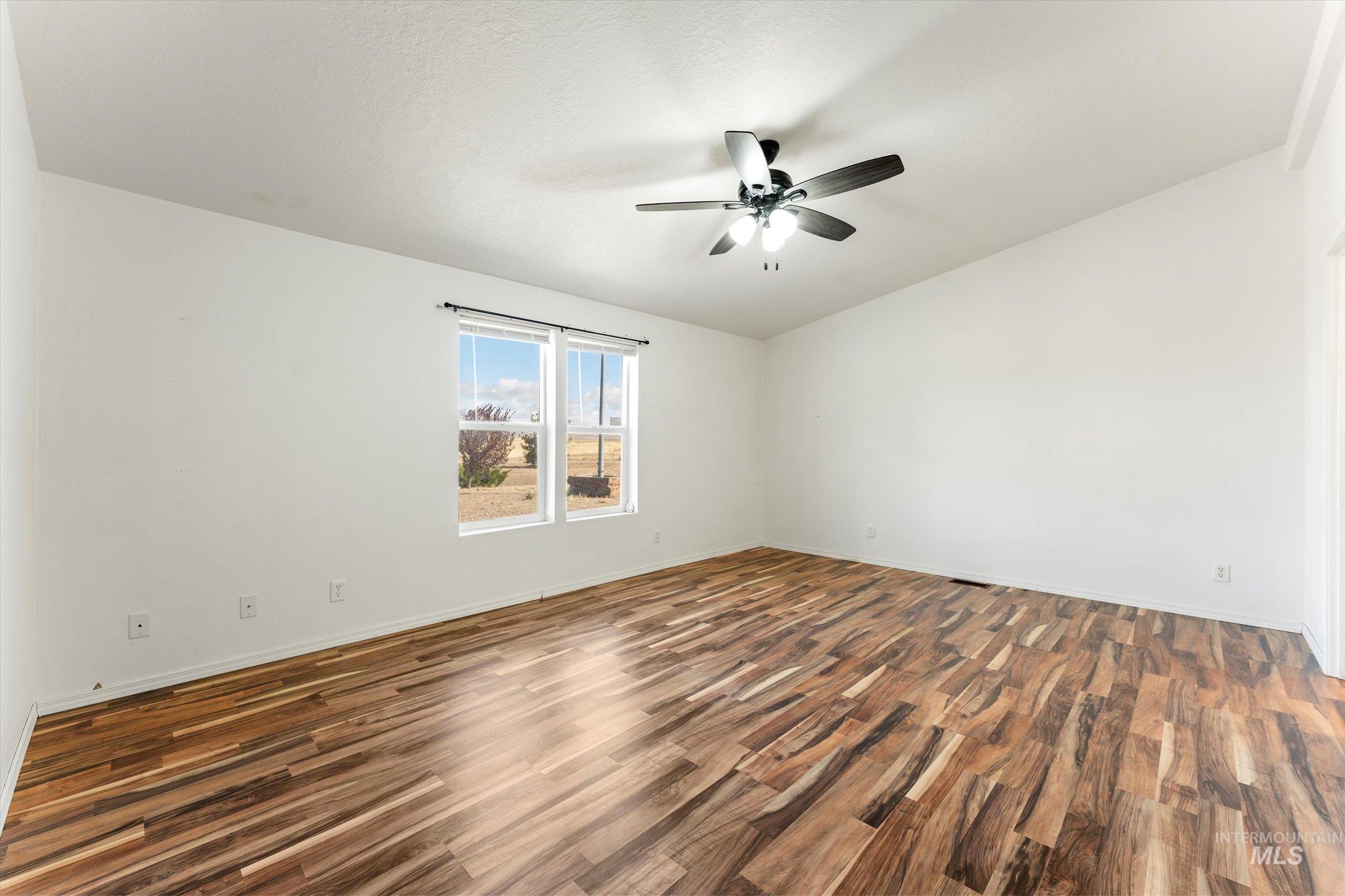 19345 N Del Norte Pl Property Photo 17