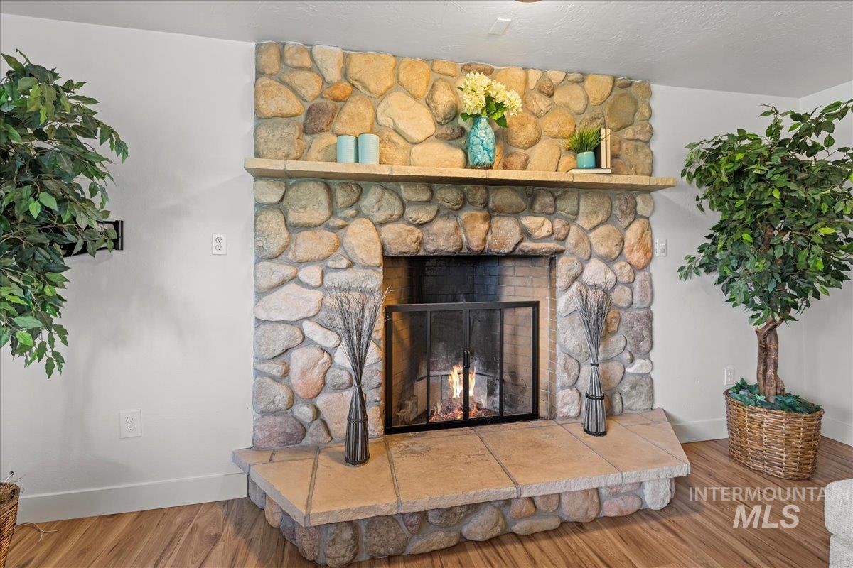 13984 Raptor Ln Property Photo 8