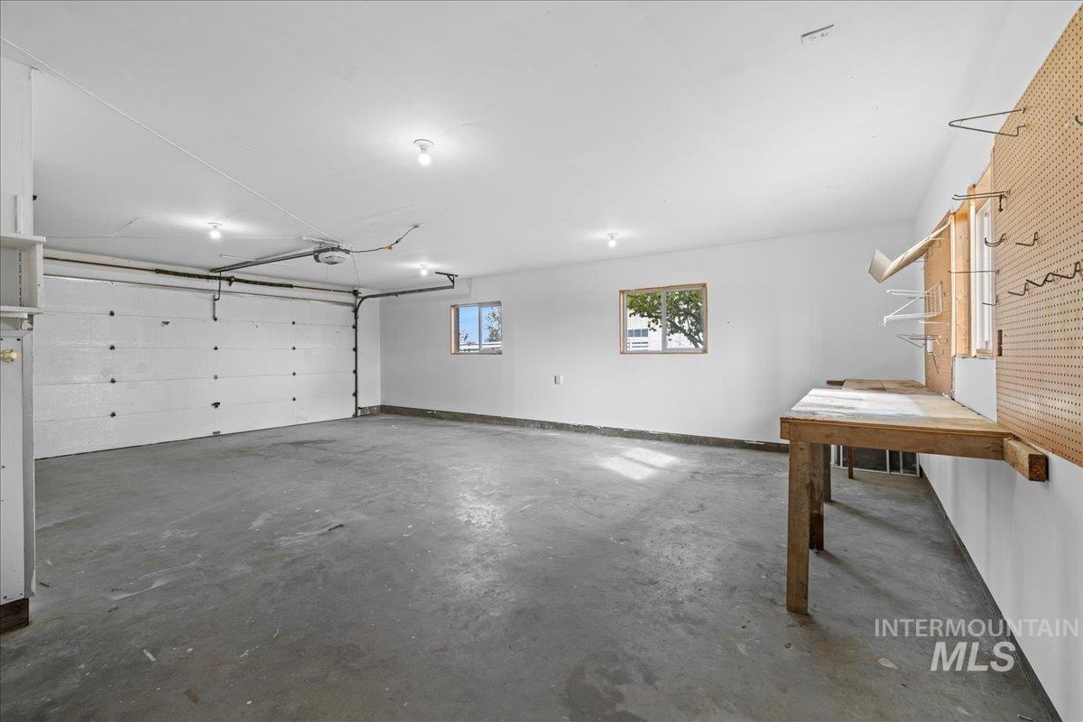13984 Raptor Ln Property Photo 38