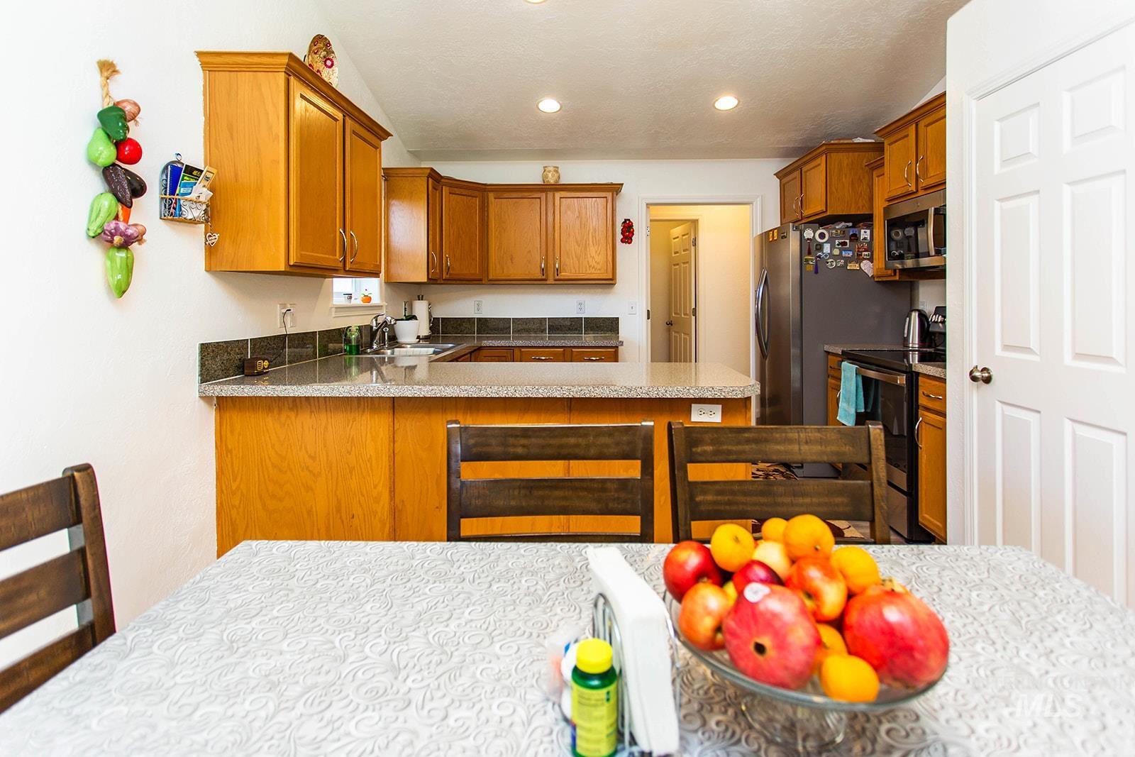 1175 Caswell Ave W Property Photo 16