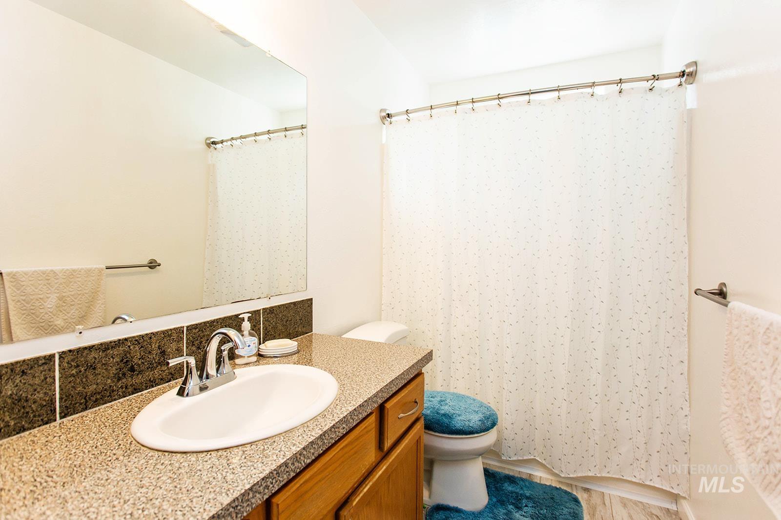 1175 Caswell Ave W Property Photo 23