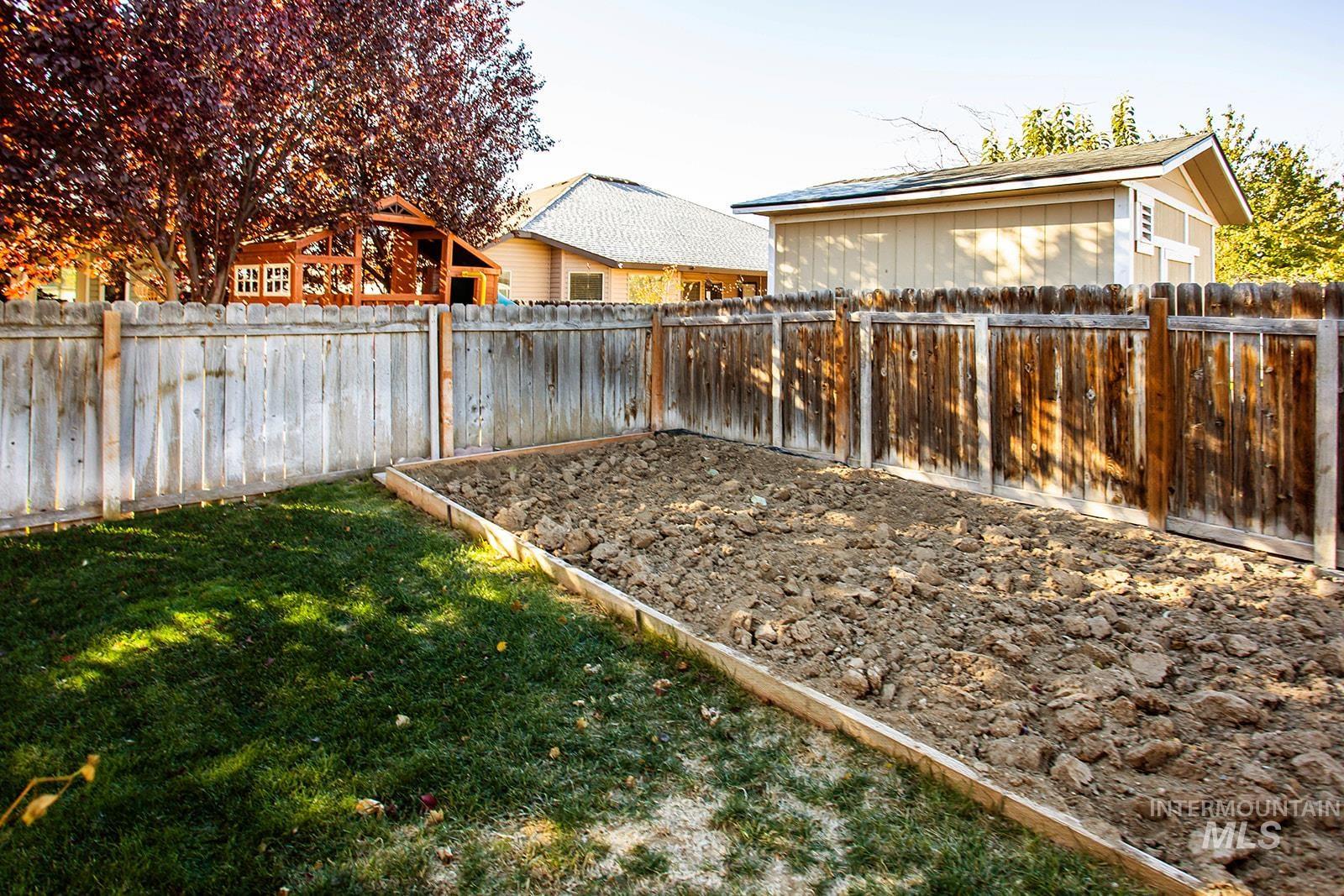 1175 Caswell Ave W Property Photo 33