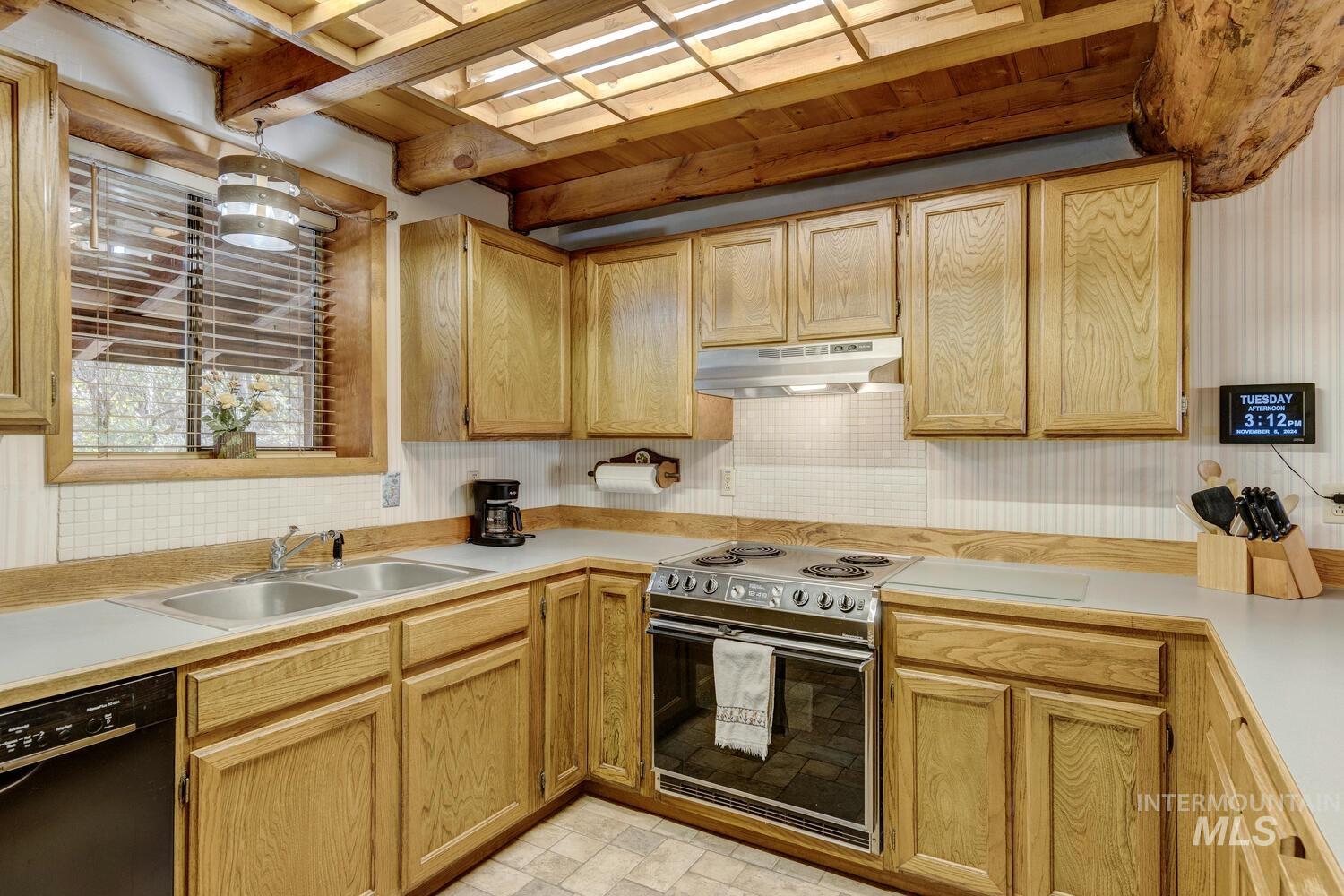 384 Rim View Rd Property Photo 13