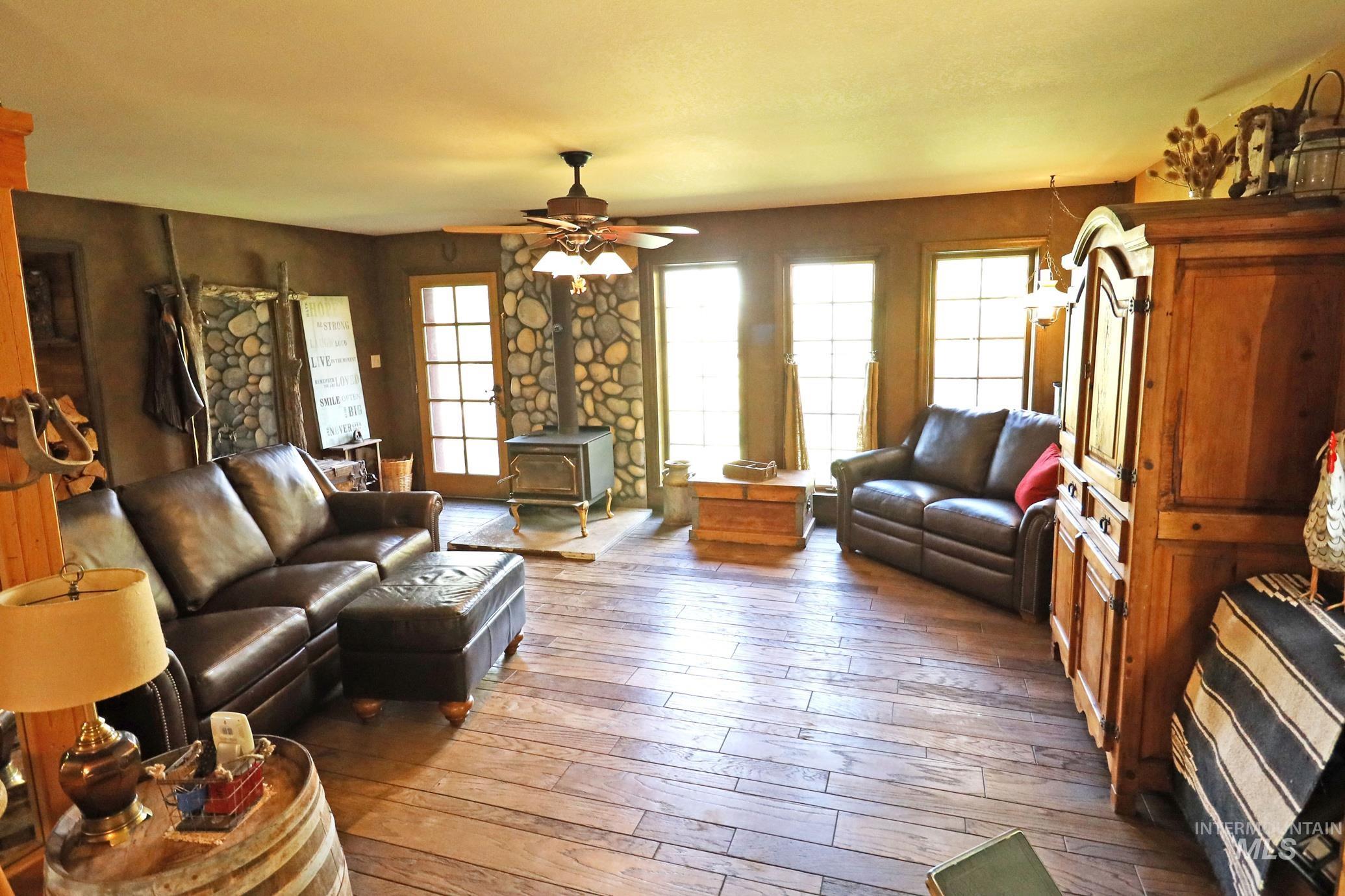 19 Hisaw Road Property Photo 14