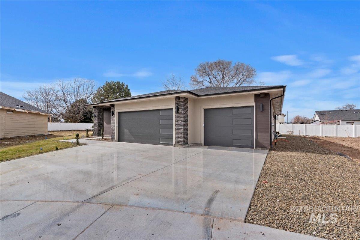 8475 W Mediterranean Ct. Property Photo 3