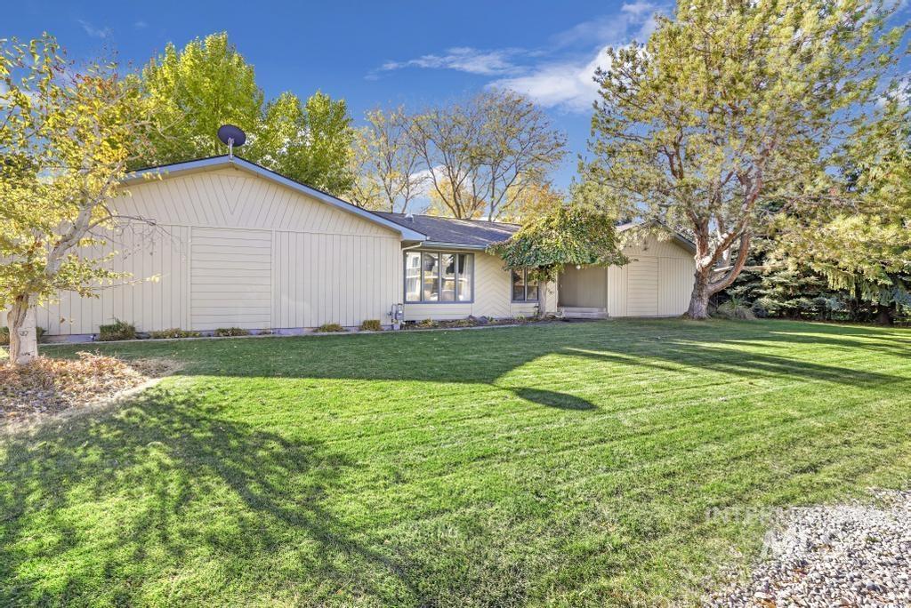 247 Edwards Dr Property Photo 4