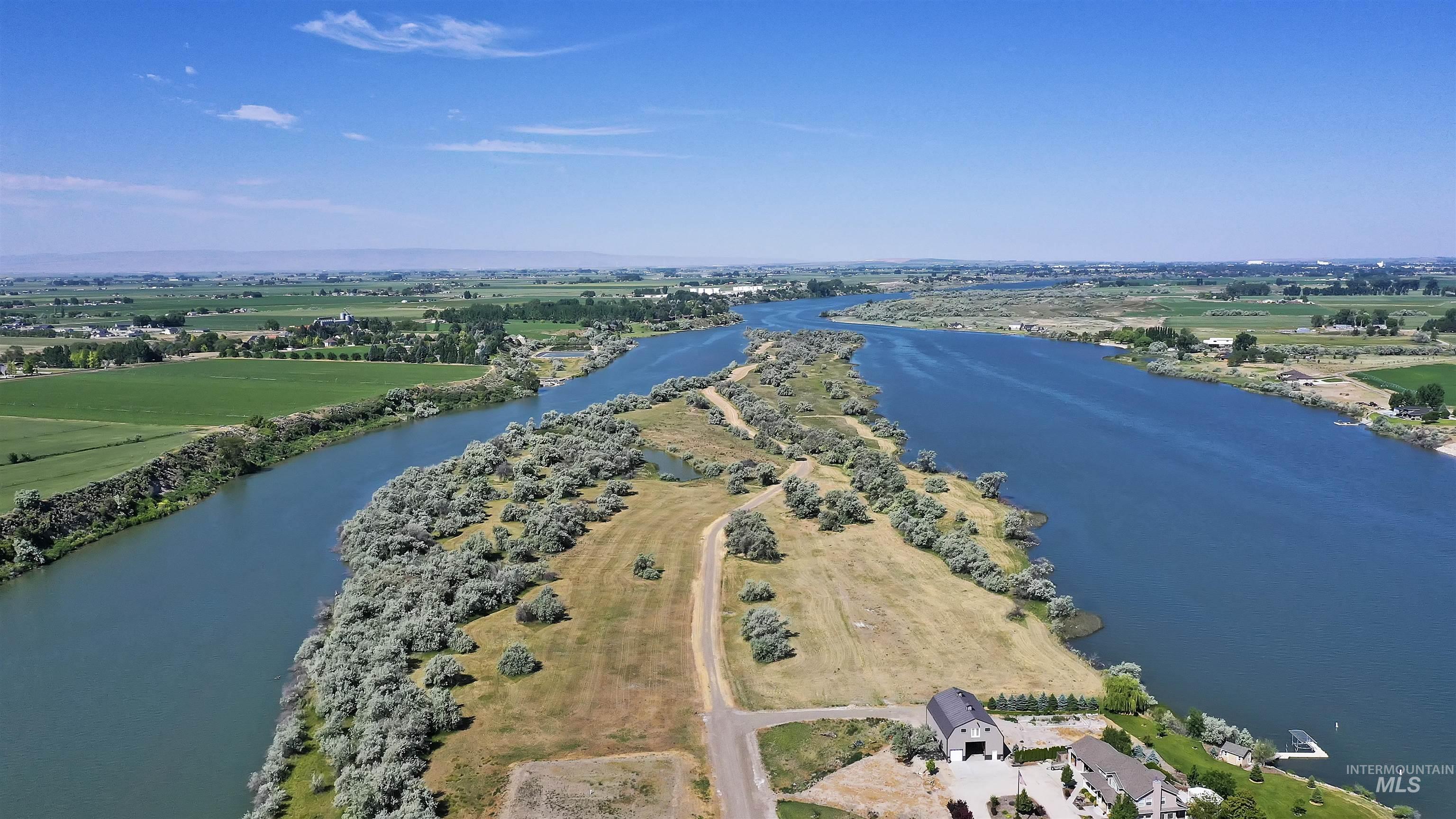 Lot 4 Island Court Property Photo 2