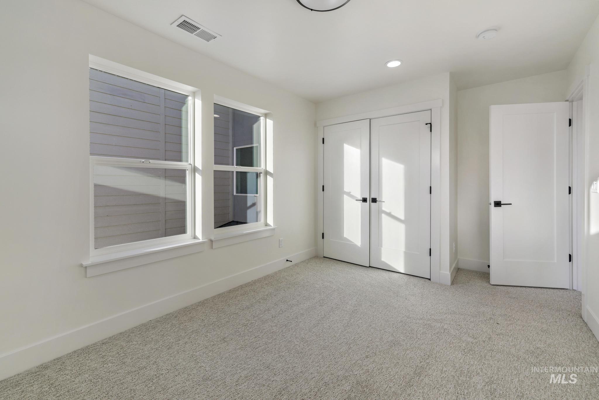 622/624 Cheri Ct. Property Photo 24