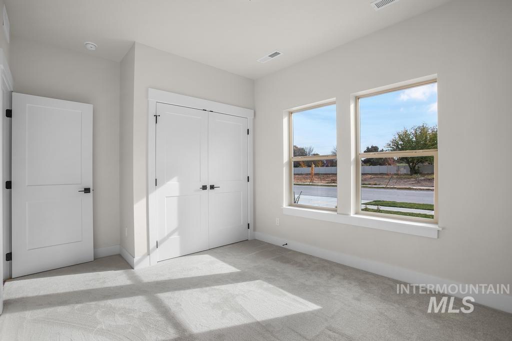 1792 E Grayson Street Property Photo 31