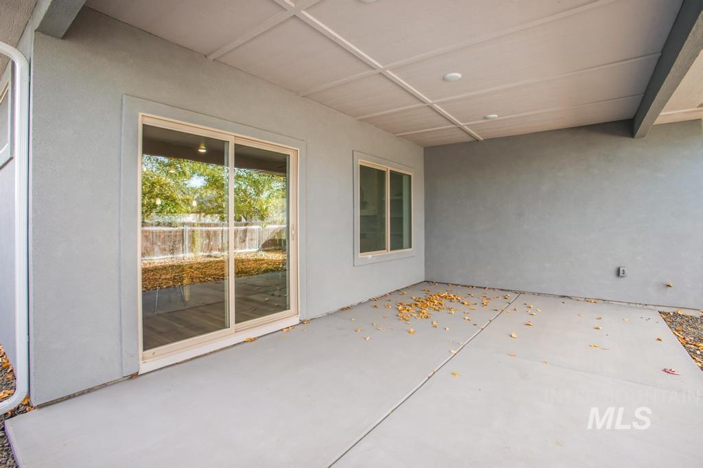 1792 E Grayson Street Property Photo 37