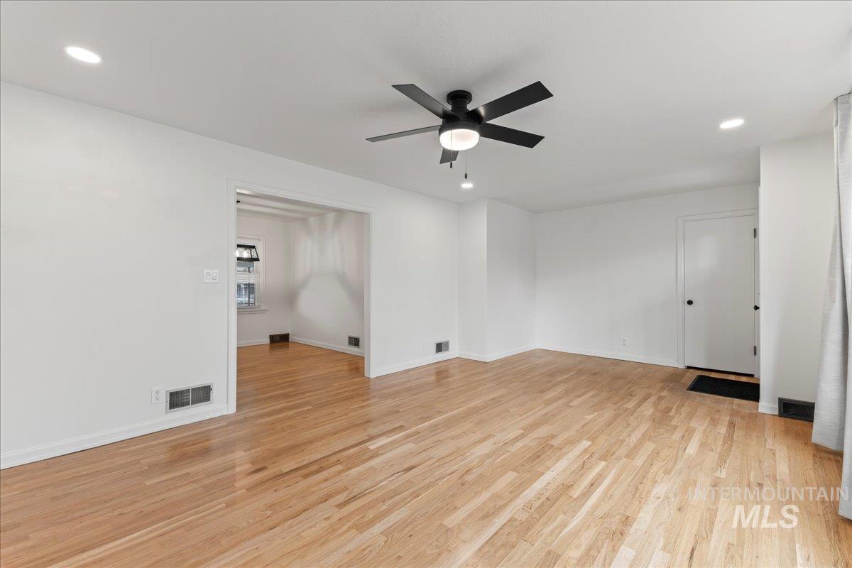 1911 S Euclid Ave Property Photo 6