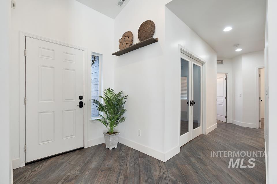 912 Donna Court Property Photo 14