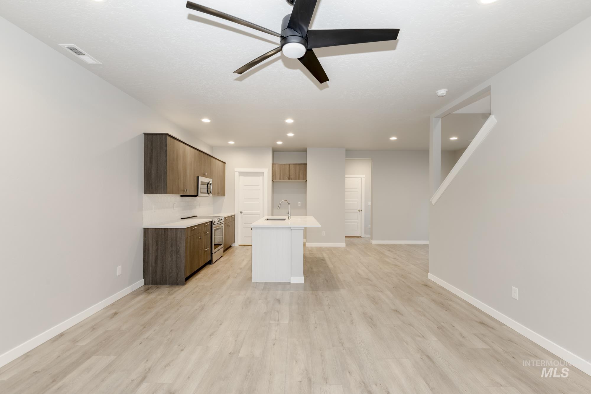 3612 W Meadowpine St Property Photo 7