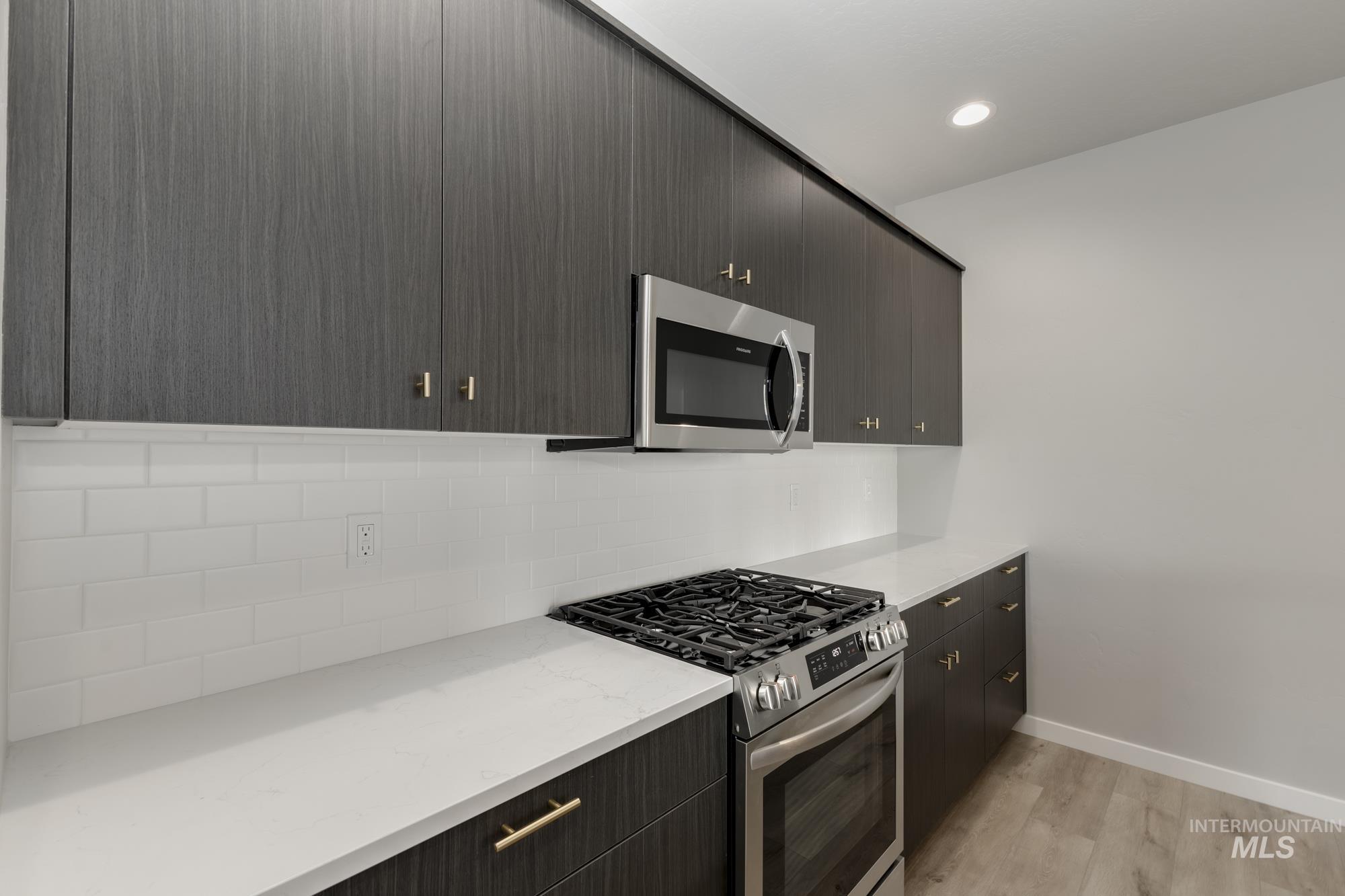 6958 S Cheyenne Ave Property Photo 8