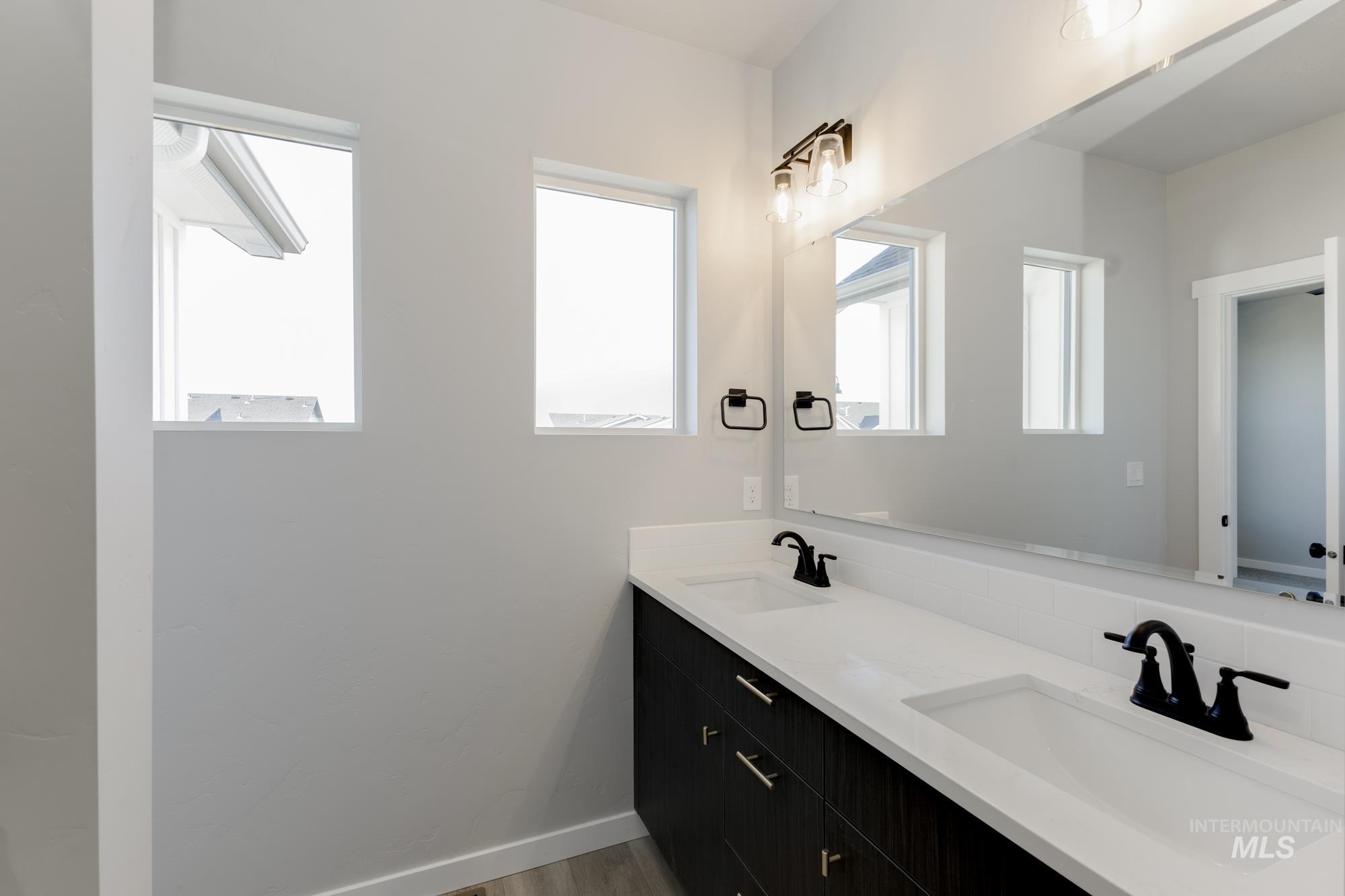 6958 S Cheyenne Ave Property Photo 16